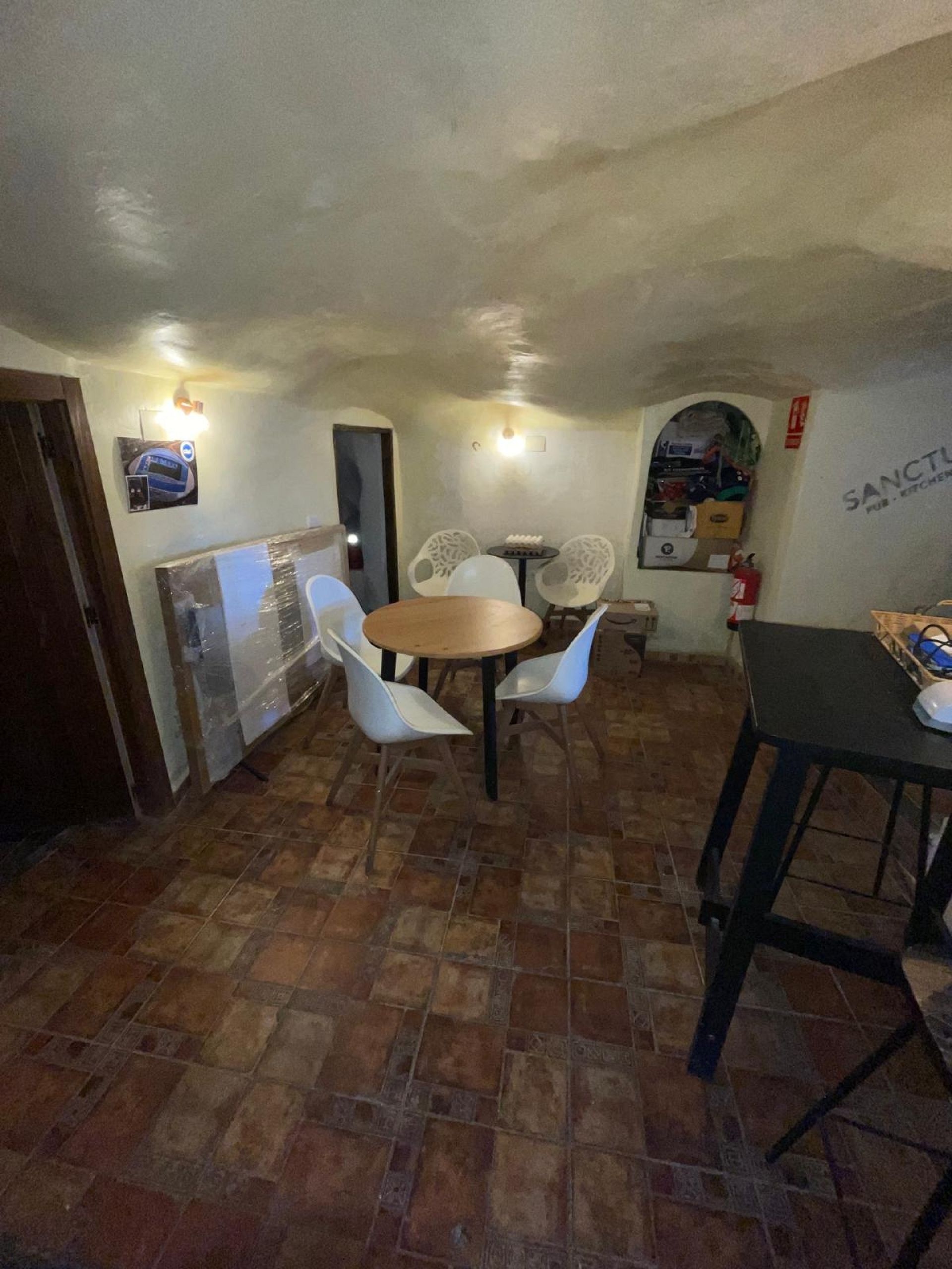 Resale - 2 Bathroom Commercial in Pinoso -  - Alicante
