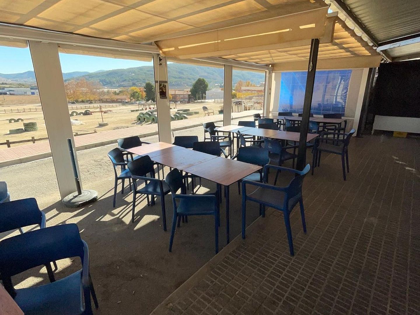 2 Bathroom Commercial in Pinoso