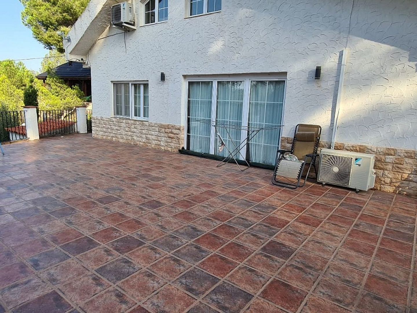 6 Bedroom 4 Bathroom Country house in Sax