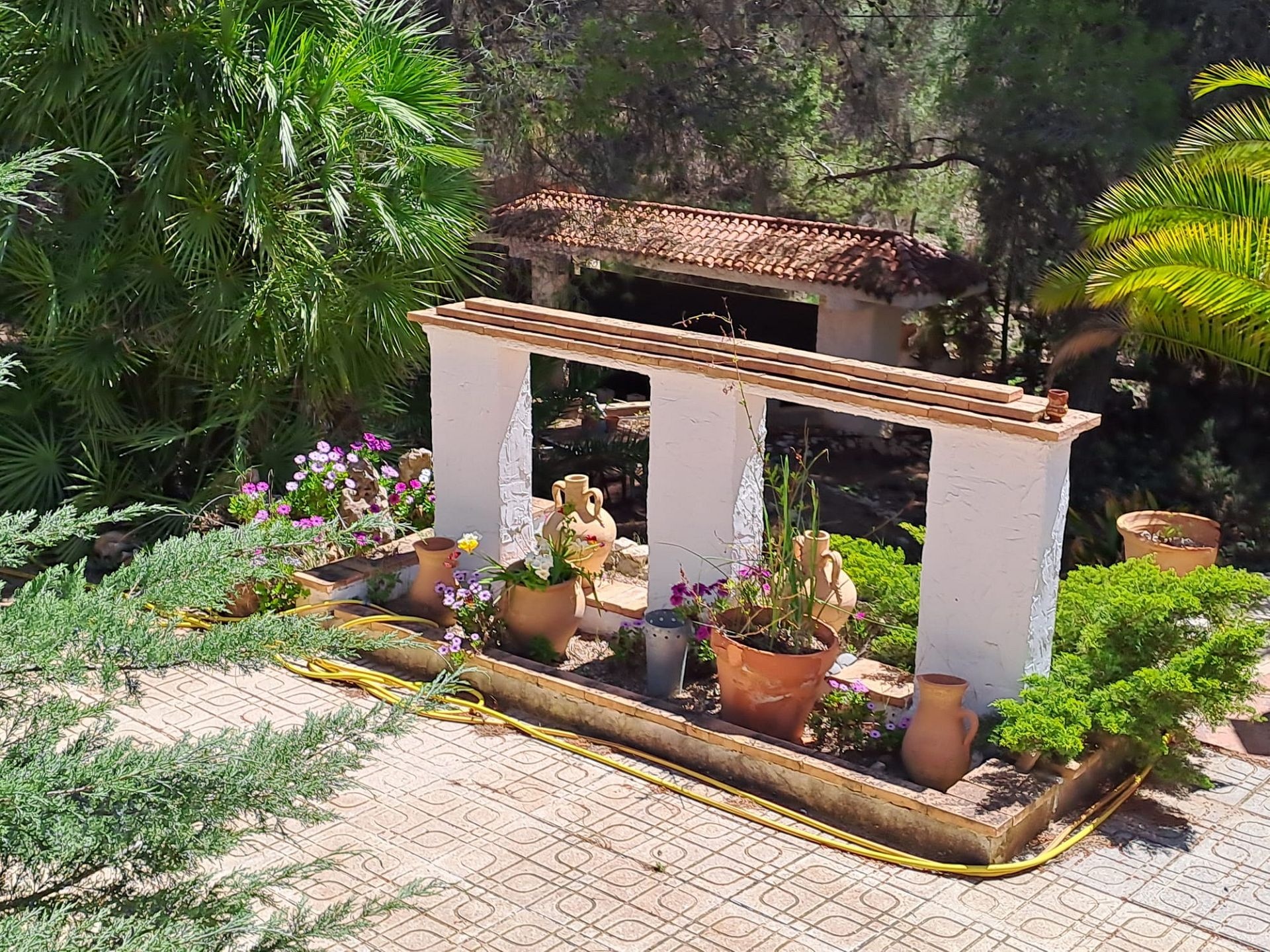 Resale - 6 Bedroom 4 Bathroom Country house in Sax -  - Alicante