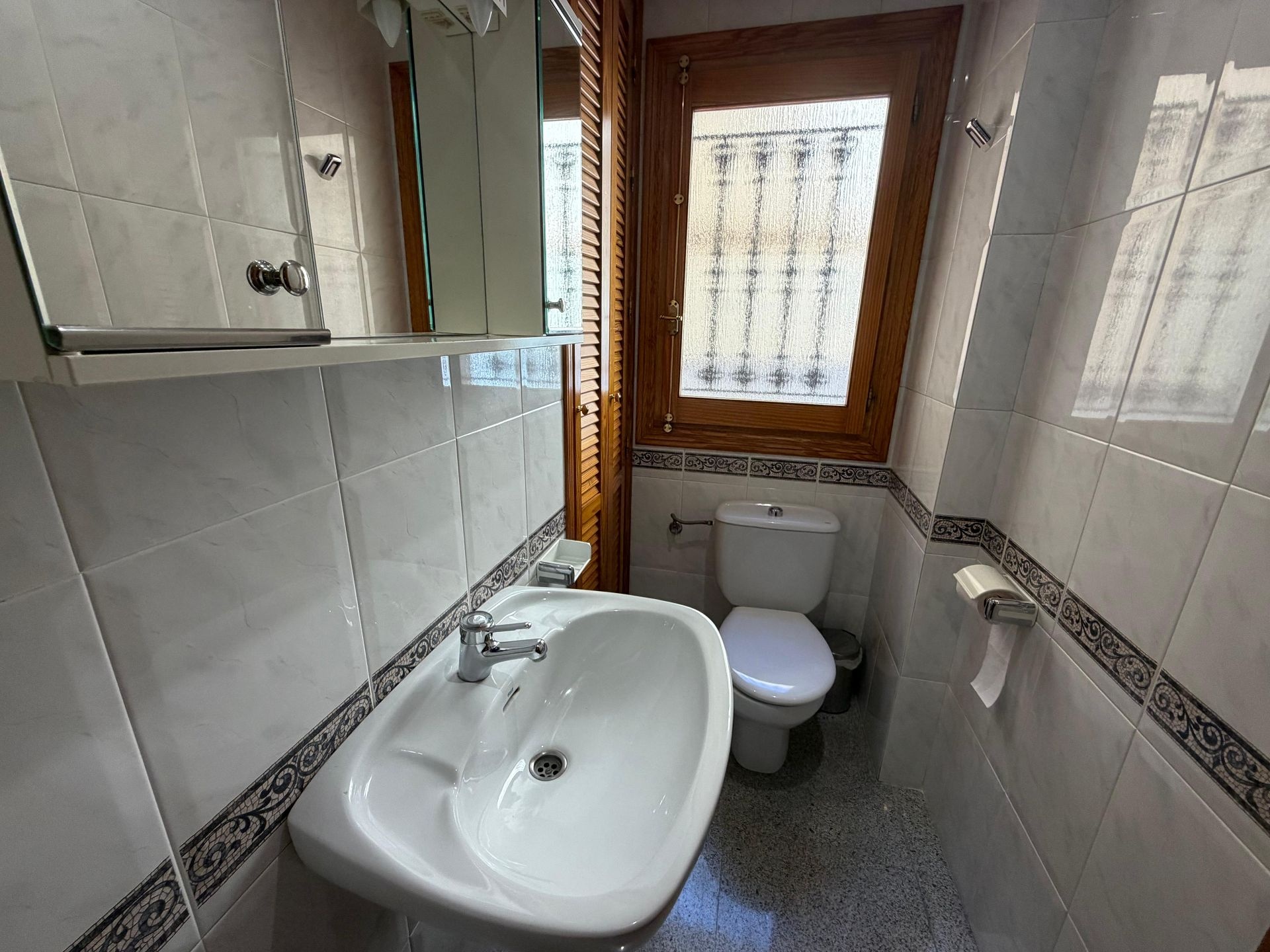 Resale - 4 Bedroom 4 Bathroom Apartment in Jumilla -  - Murcia