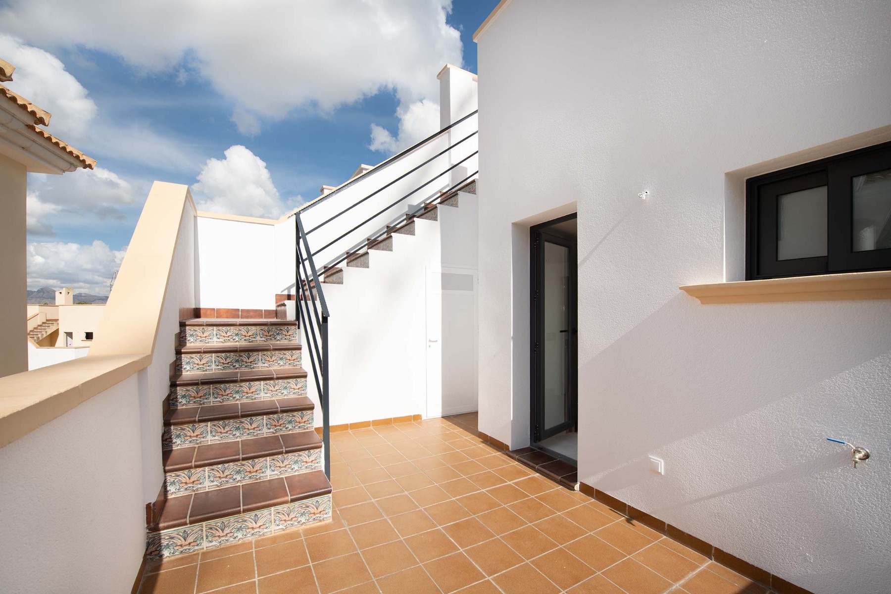 Resale - 3 Bedroom 2 Bathroom Villa in Cox -  - Alicante