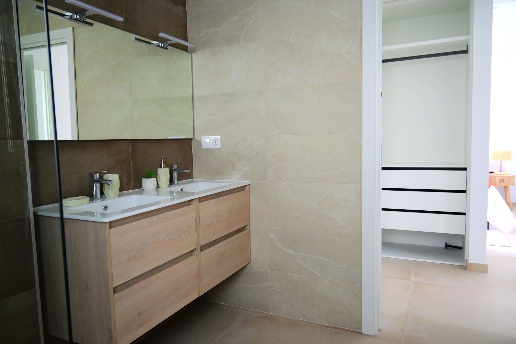 Resale - 3 Bedroom 2 Bathroom Villa in Dolores -  - Alicante