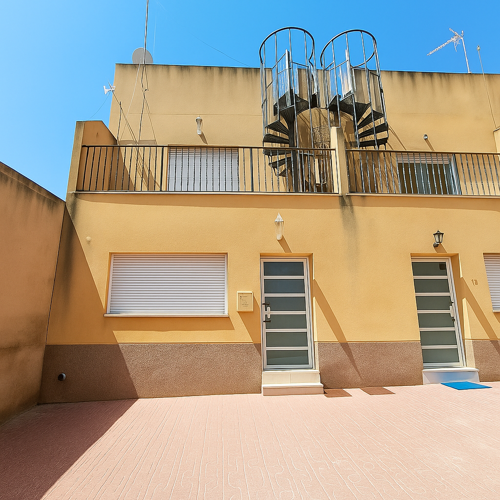 Resale - 3 Bedroom 2 Bathroom Apartment in Hondón de los Frailes -  - Alicante