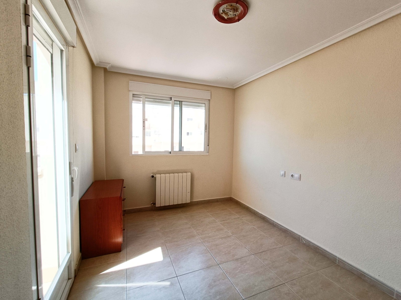 Resale - 3 Bedroom 2 Bathroom Apartment in Hondón de los Frailes -  - Alicante