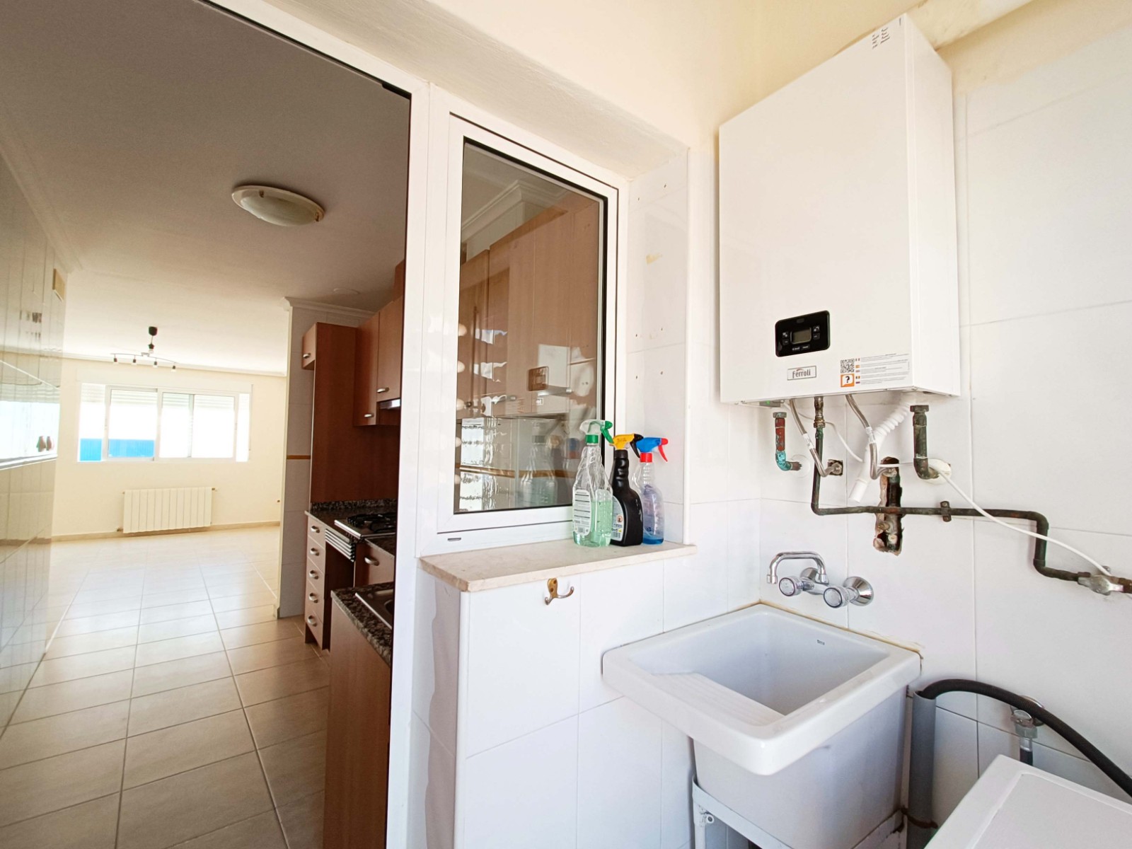 Resale - 3 Bedroom 2 Bathroom Apartment in Hondón de los Frailes -  - Alicante