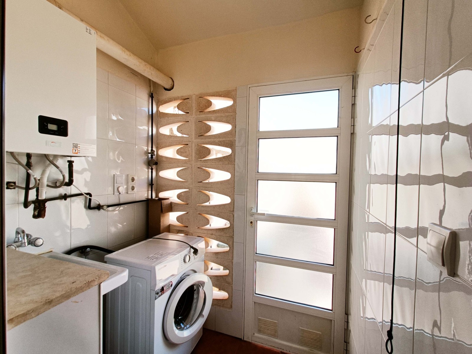 Resale - 3 Bedroom 2 Bathroom Apartment in Hondón de los Frailes -  - Alicante
