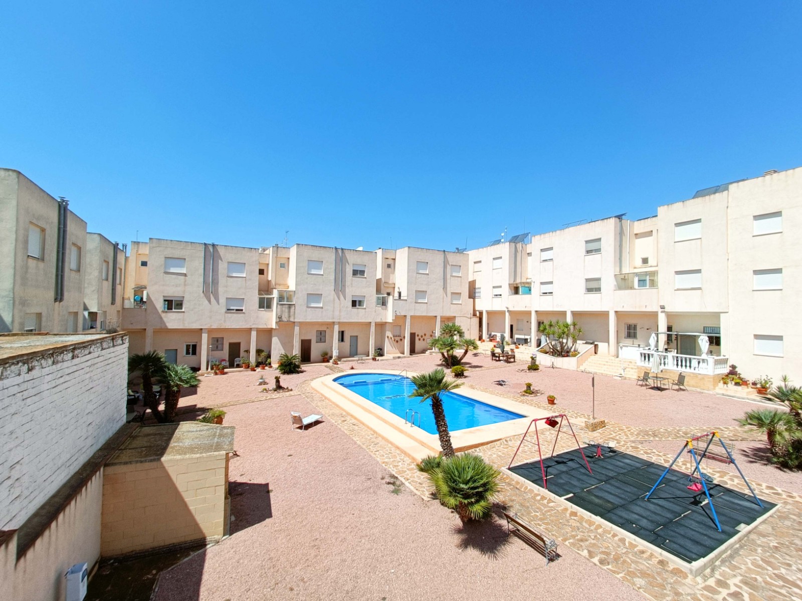 Resale - 3 Bedroom 2 Bathroom Apartment in Hondón de los Frailes -  - Alicante