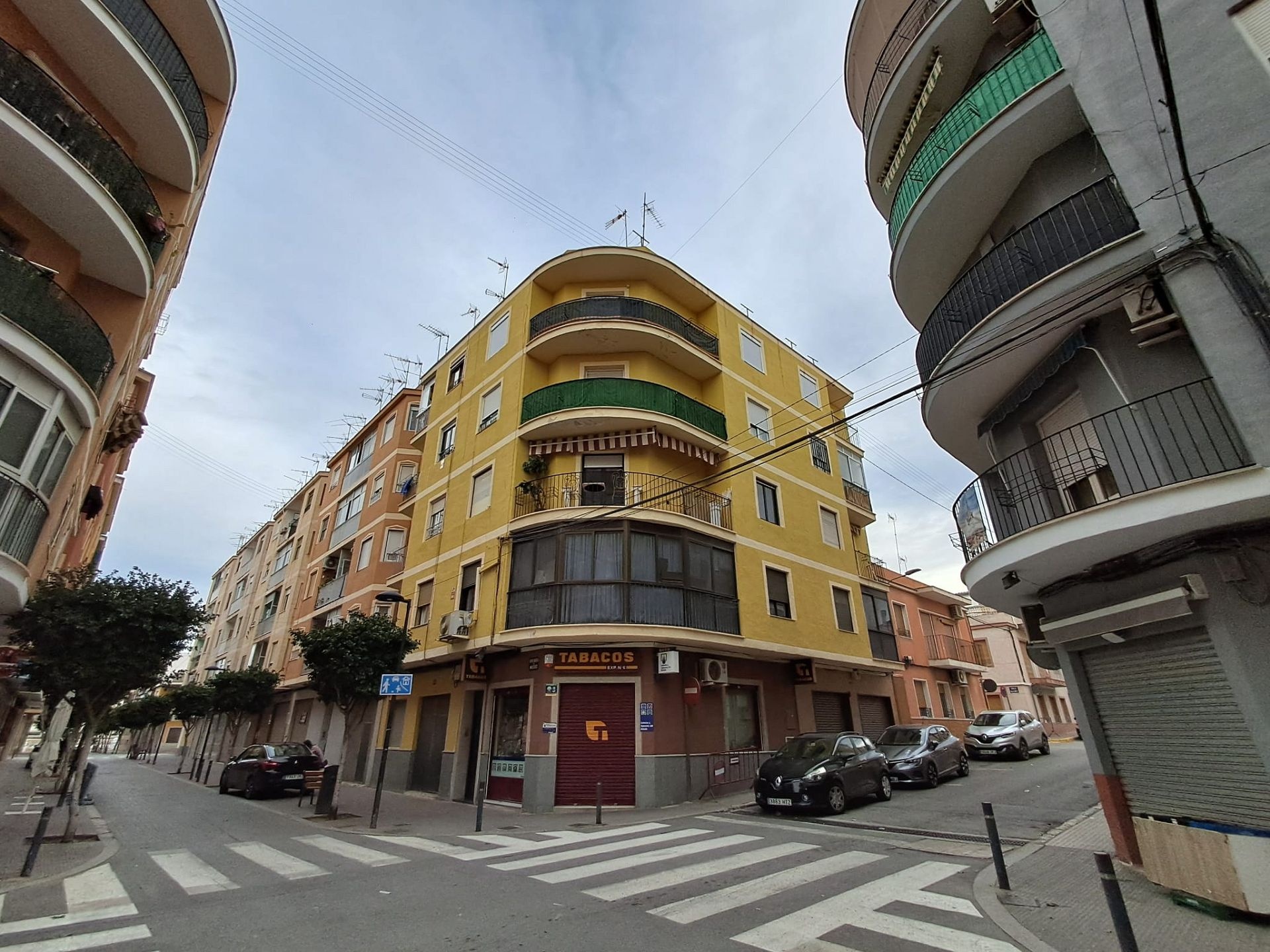 Resale - 3 Bedroom 1 Bathroom Apartment in Aspe -  - Alicante