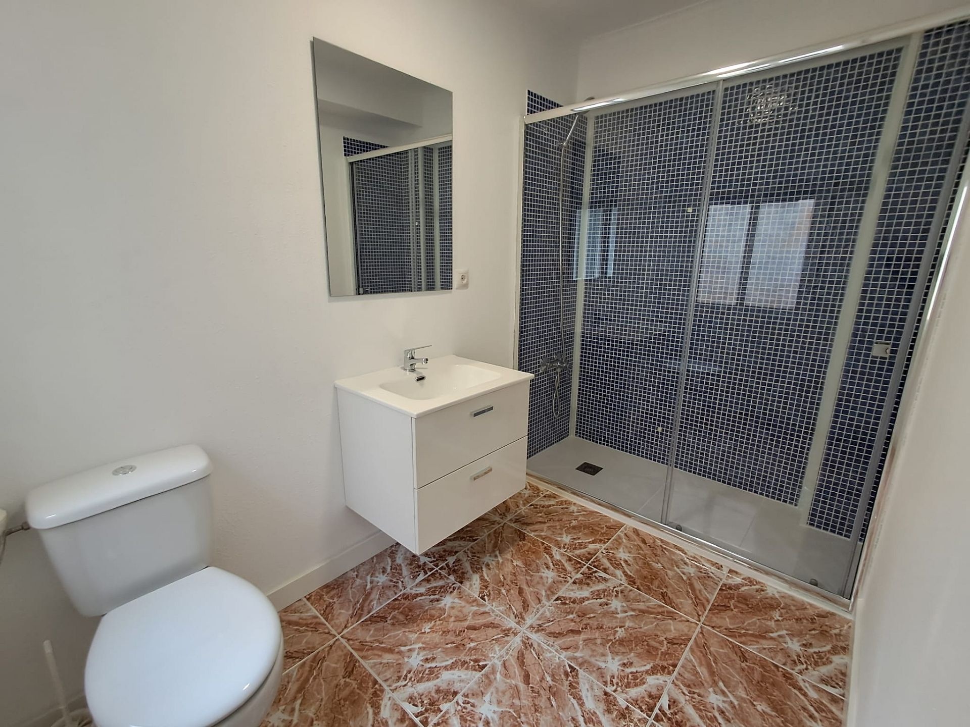 Resale - 3 Bedroom 1 Bathroom Apartment in Aspe -  - Alicante