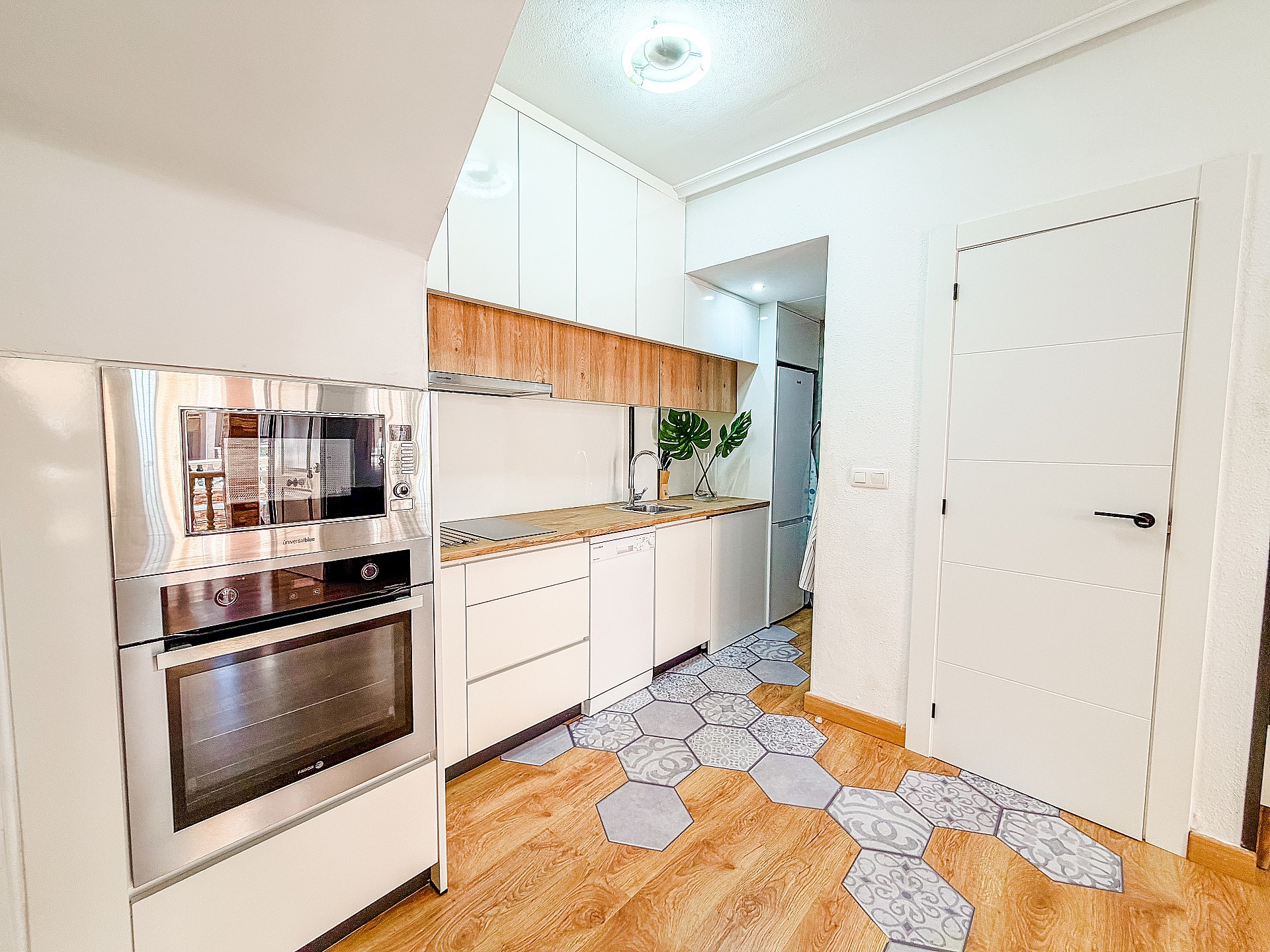 Resale - 3 Bedroom 3 Bathroom Semi-detached in Orihuela -  - Alicante