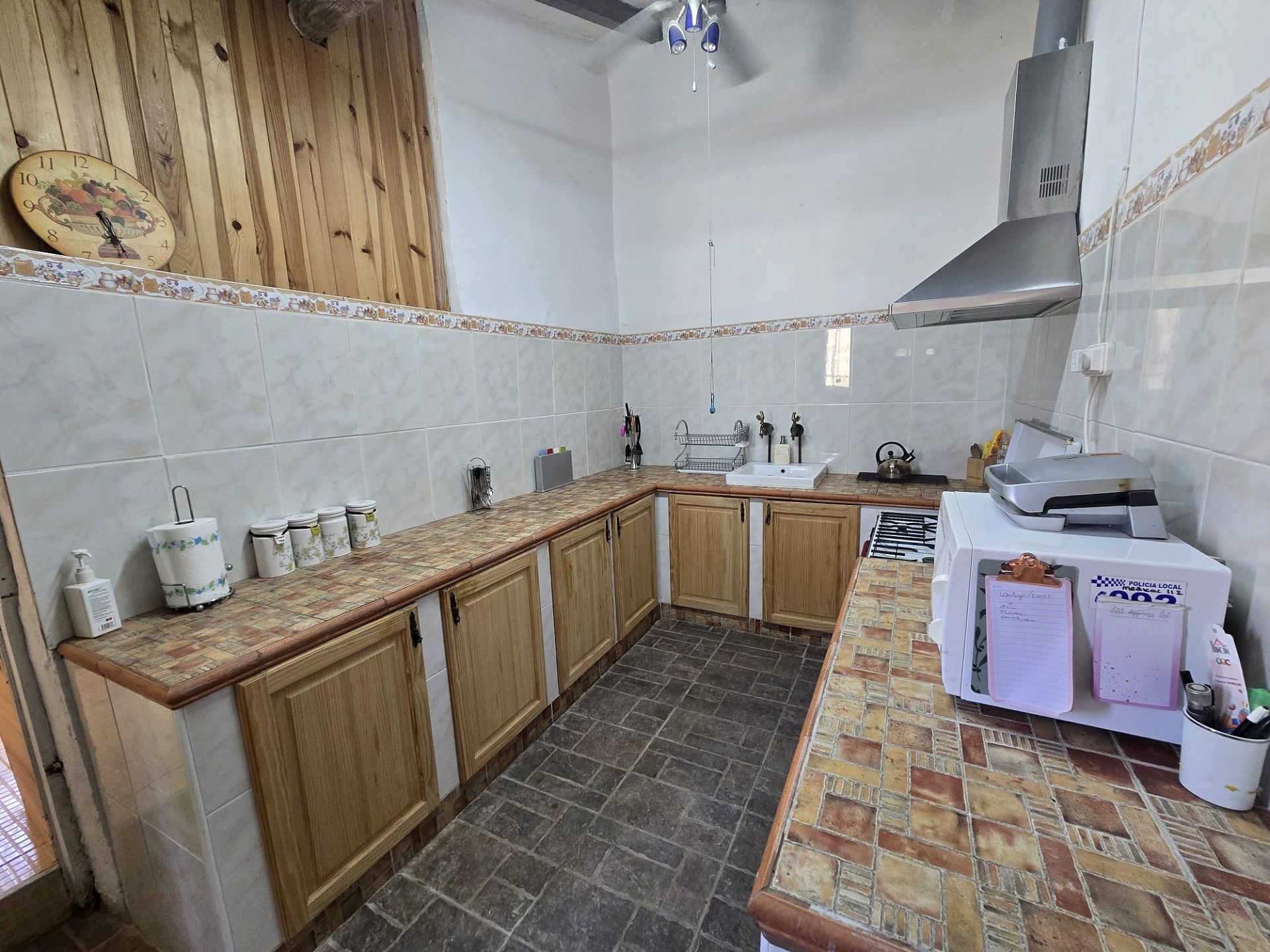 Resale - 2 Bedroom 2 Bathroom Country house in Pinoso -  - Alicante