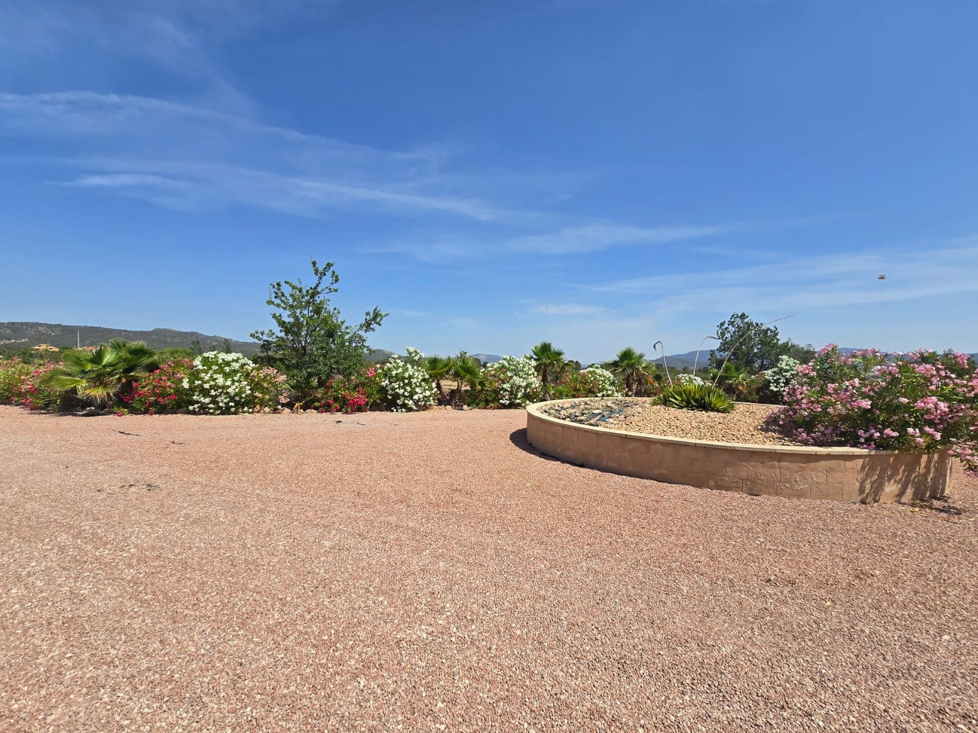 Resale - 4 Bedroom 3 Bathroom Villa in Monóvar -  - Alicante