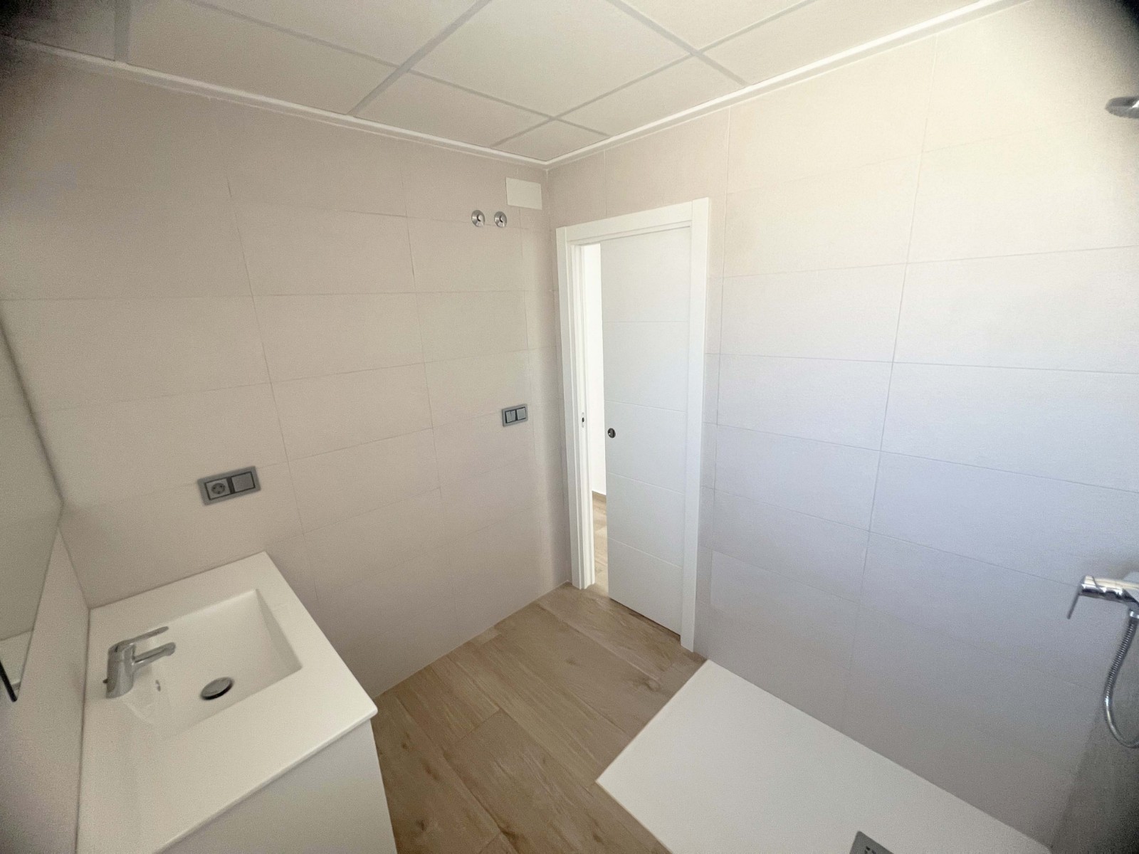 Resale - 3 Bedroom 2 Bathroom Villa in Pinoso -  - Alicante