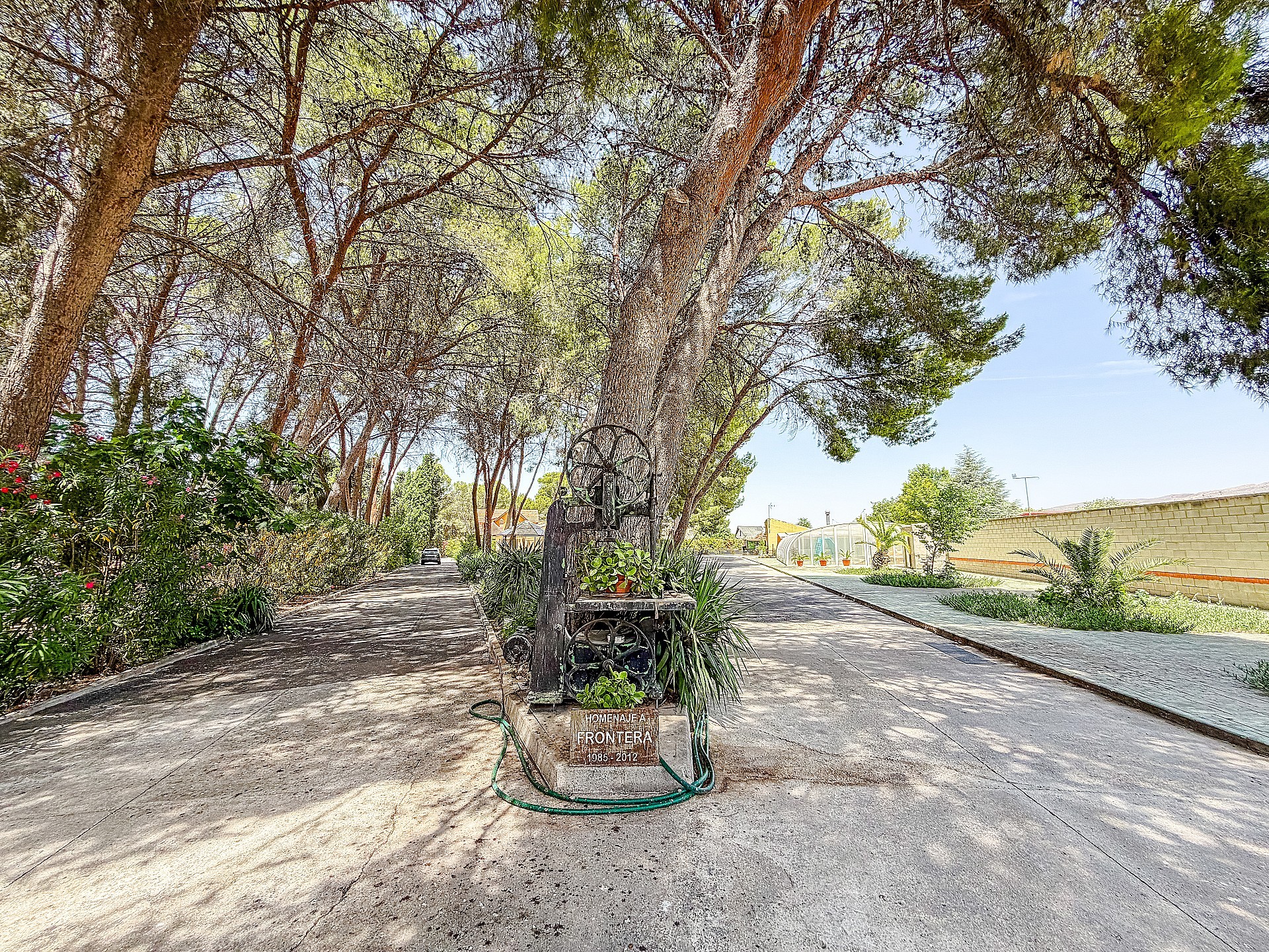 Resale - 4 Bedroom 4 Bathroom Villa in Yecla -  - Murcia