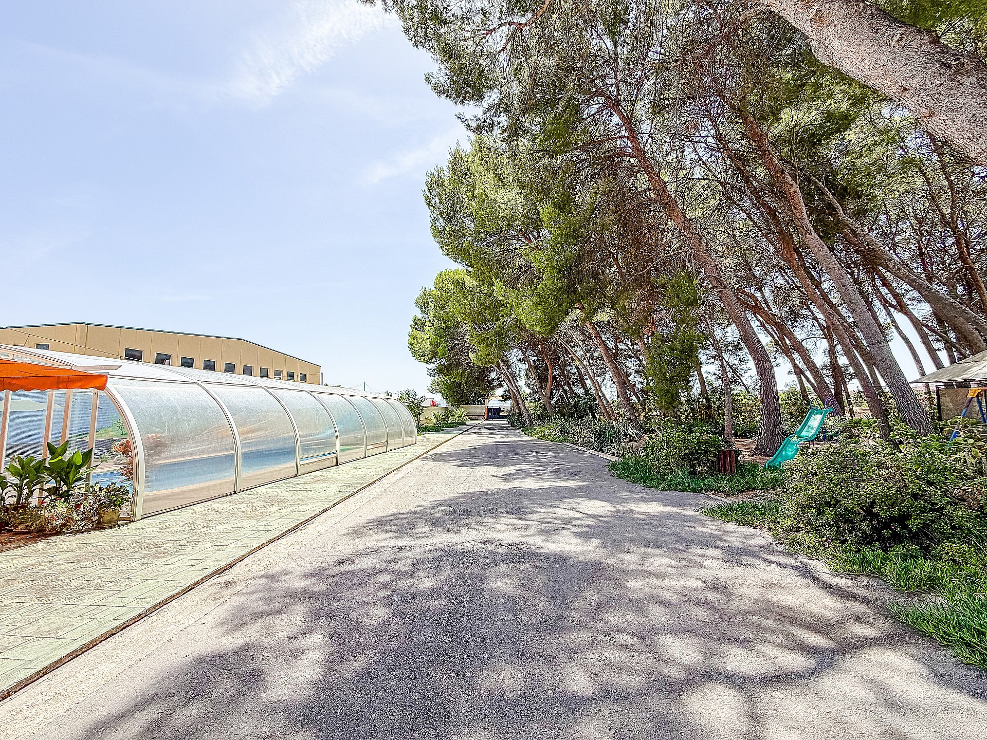 Resale - 4 Bedroom 4 Bathroom Villa in Yecla -  - Murcia