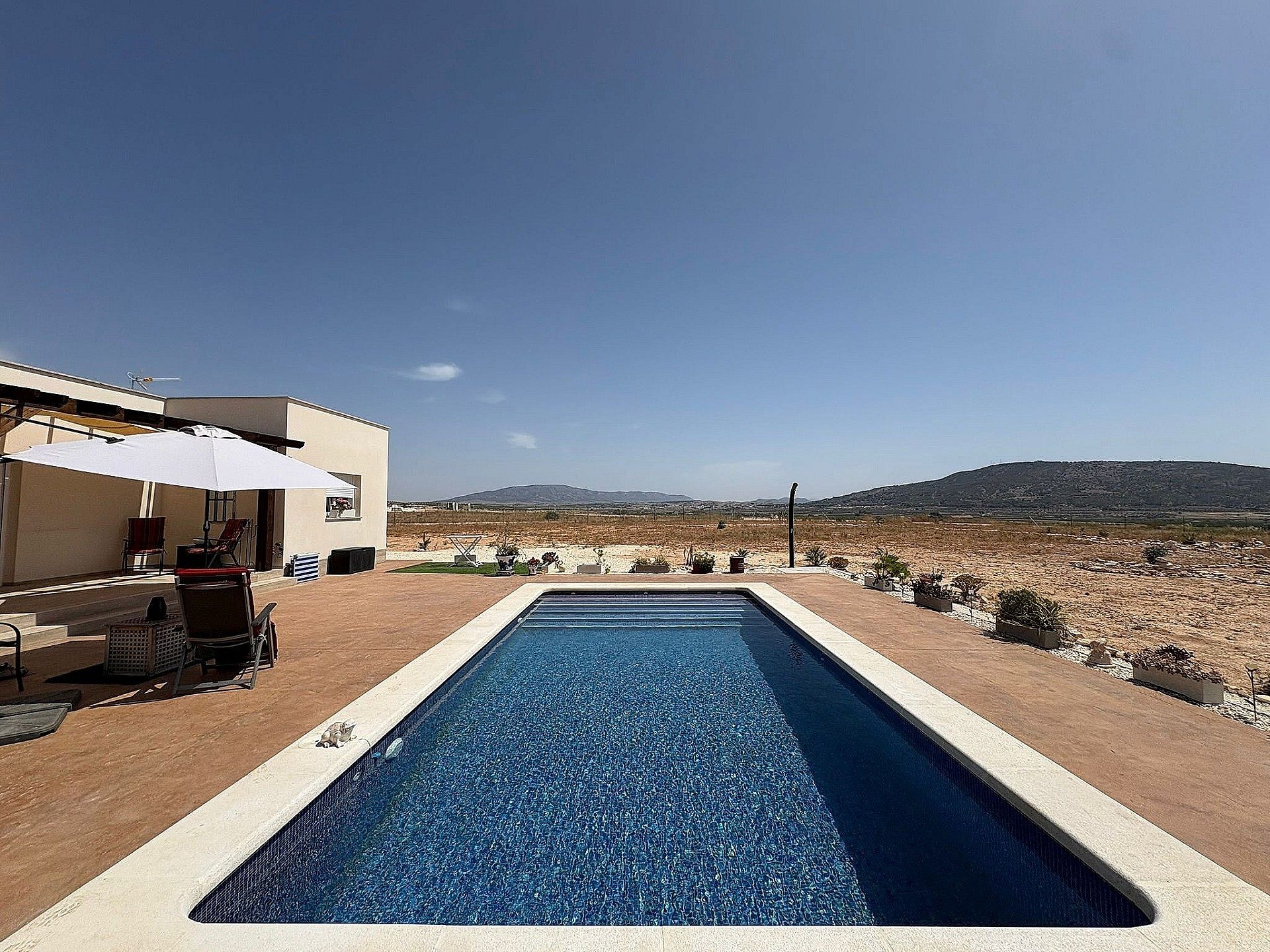 Resale - 3 Bedroom 2 Bathroom Villa in Pinoso -  - Alicante