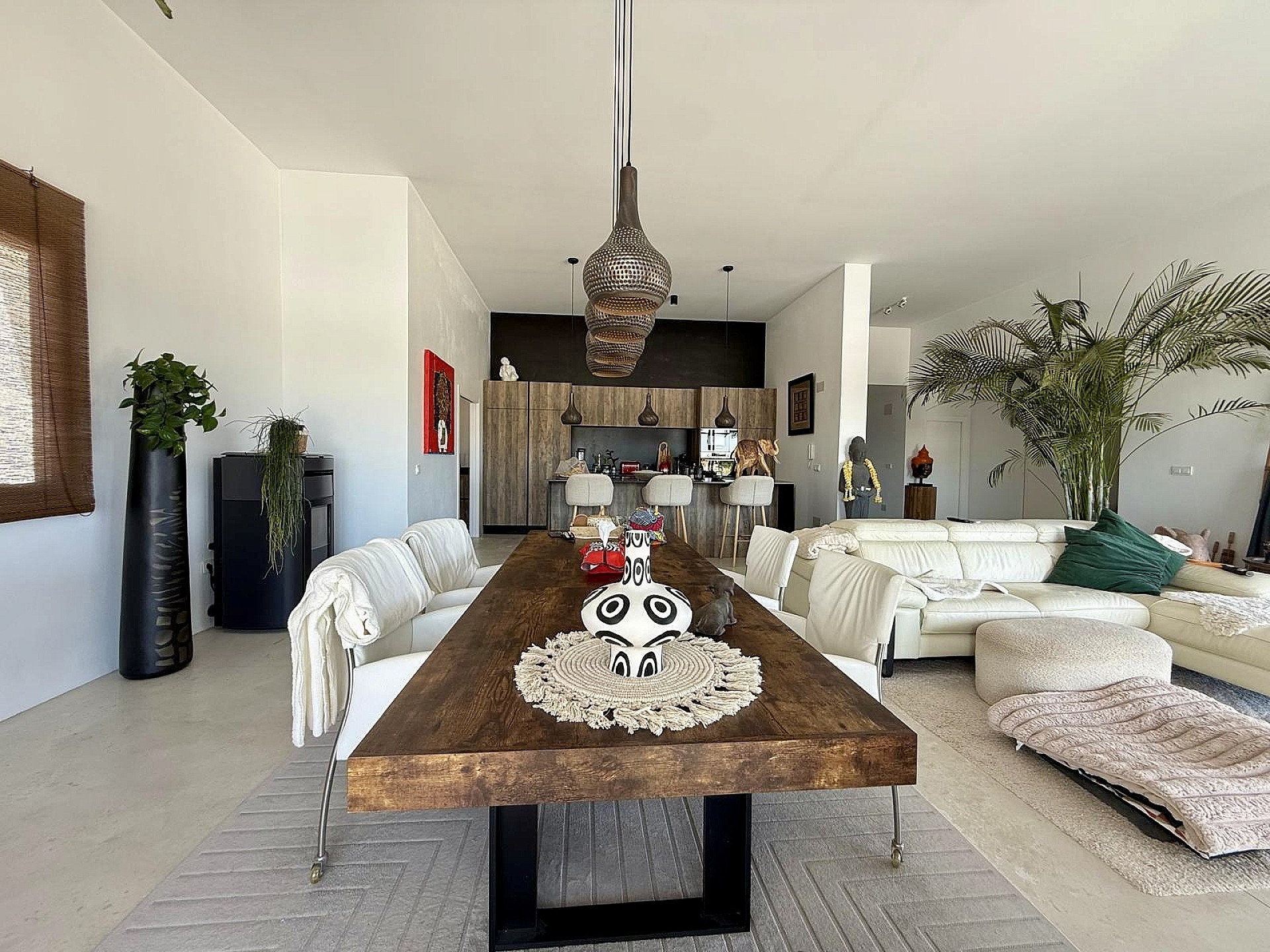 Resale - 5 Bedroom 3 Bathroom Villa in Pinoso -  - Alicante