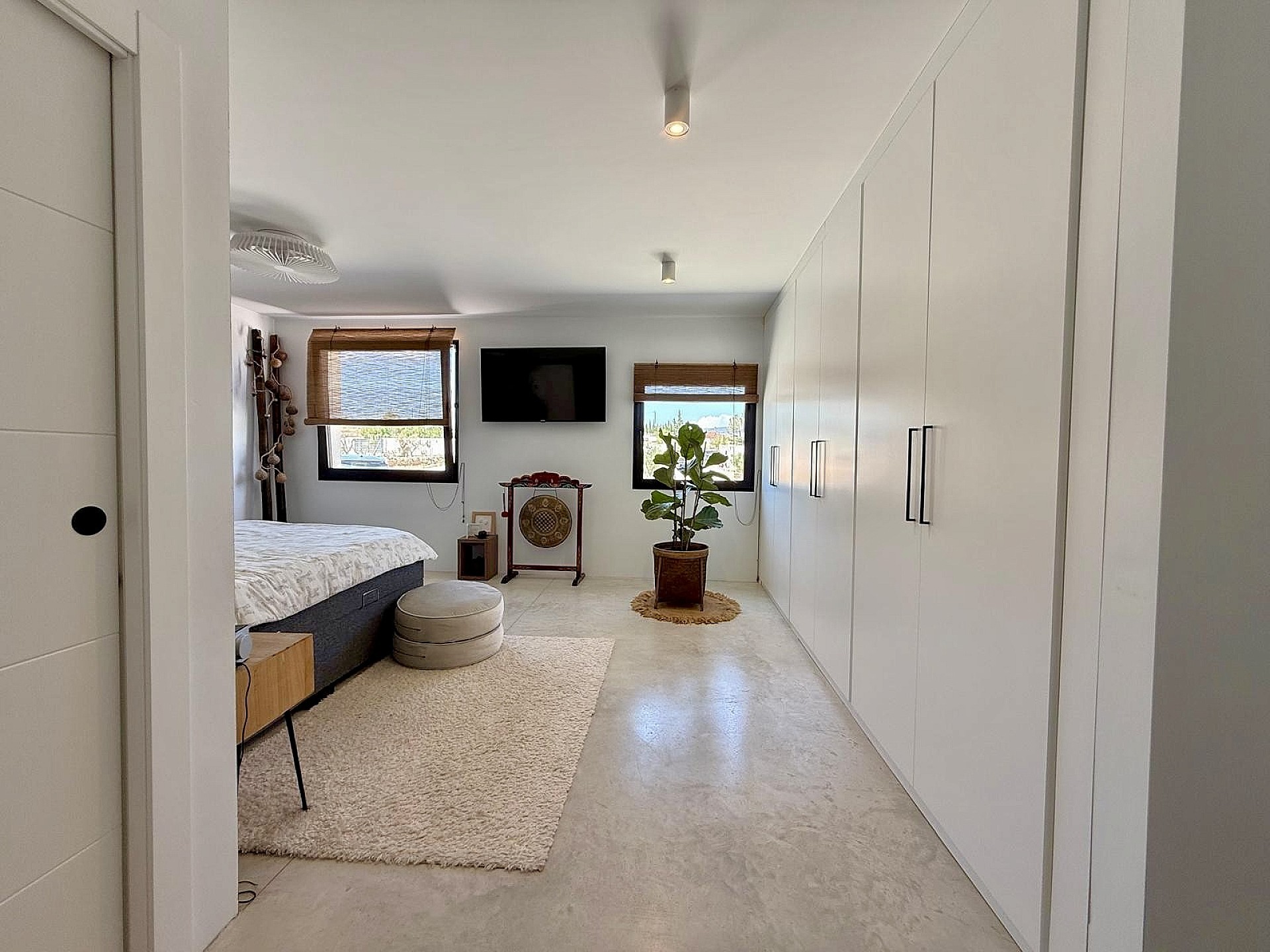 Resale - 5 Bedroom 3 Bathroom Villa in Pinoso -  - Alicante
