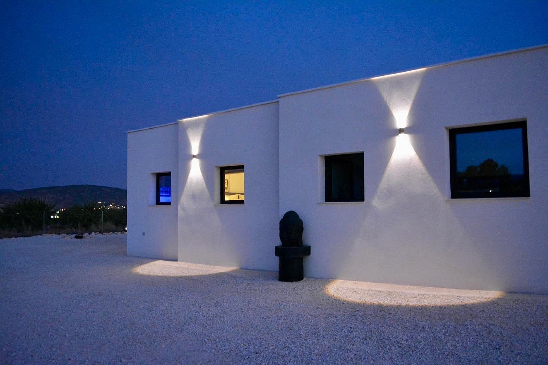 Resale - 5 Bedroom 3 Bathroom Villa in Pinoso -  - Alicante