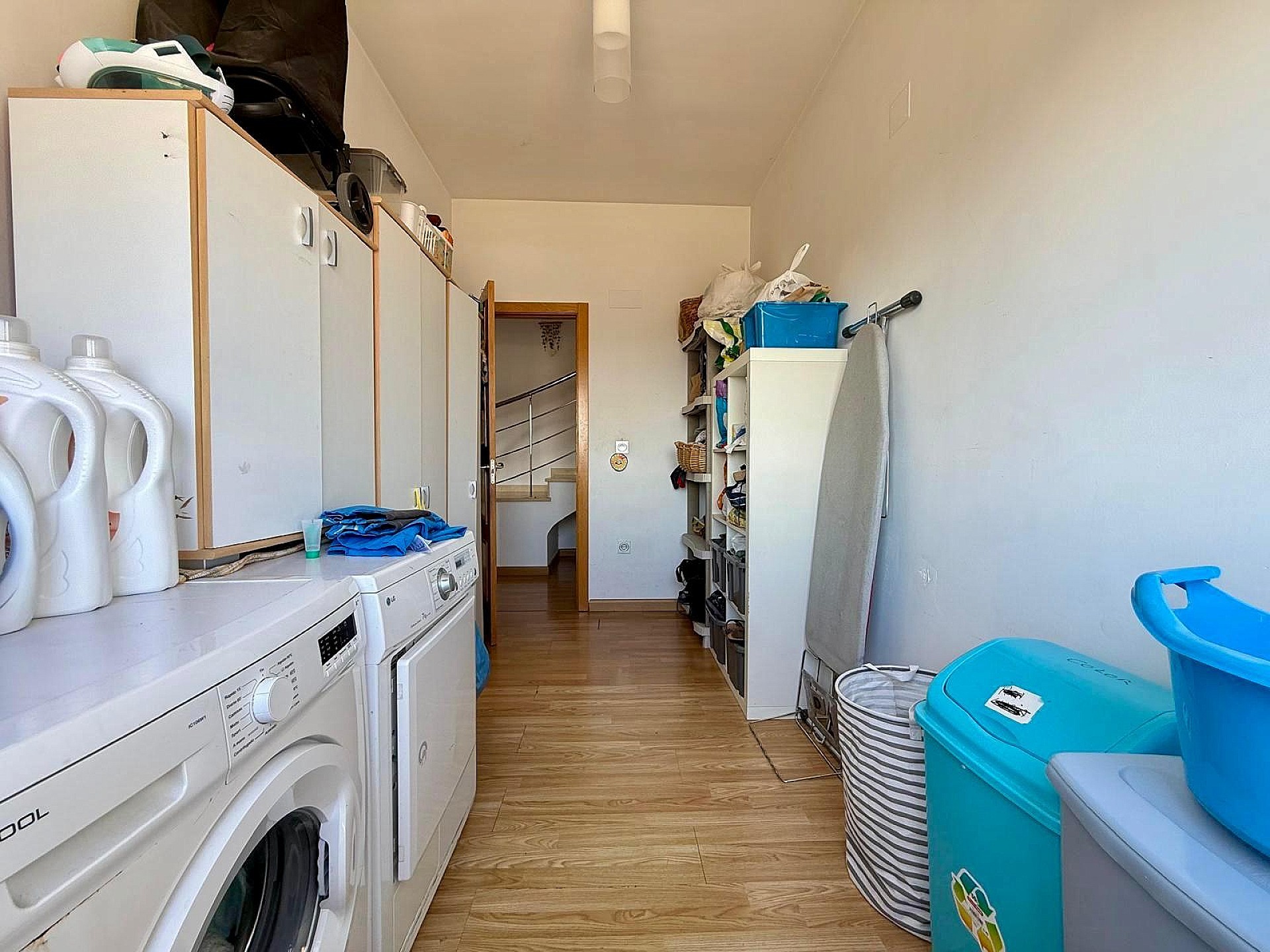 Resale - 4 Bedroom 2 Bathroom Apartment in Yecla - , Yecla, Murcia, Spain - Murcia