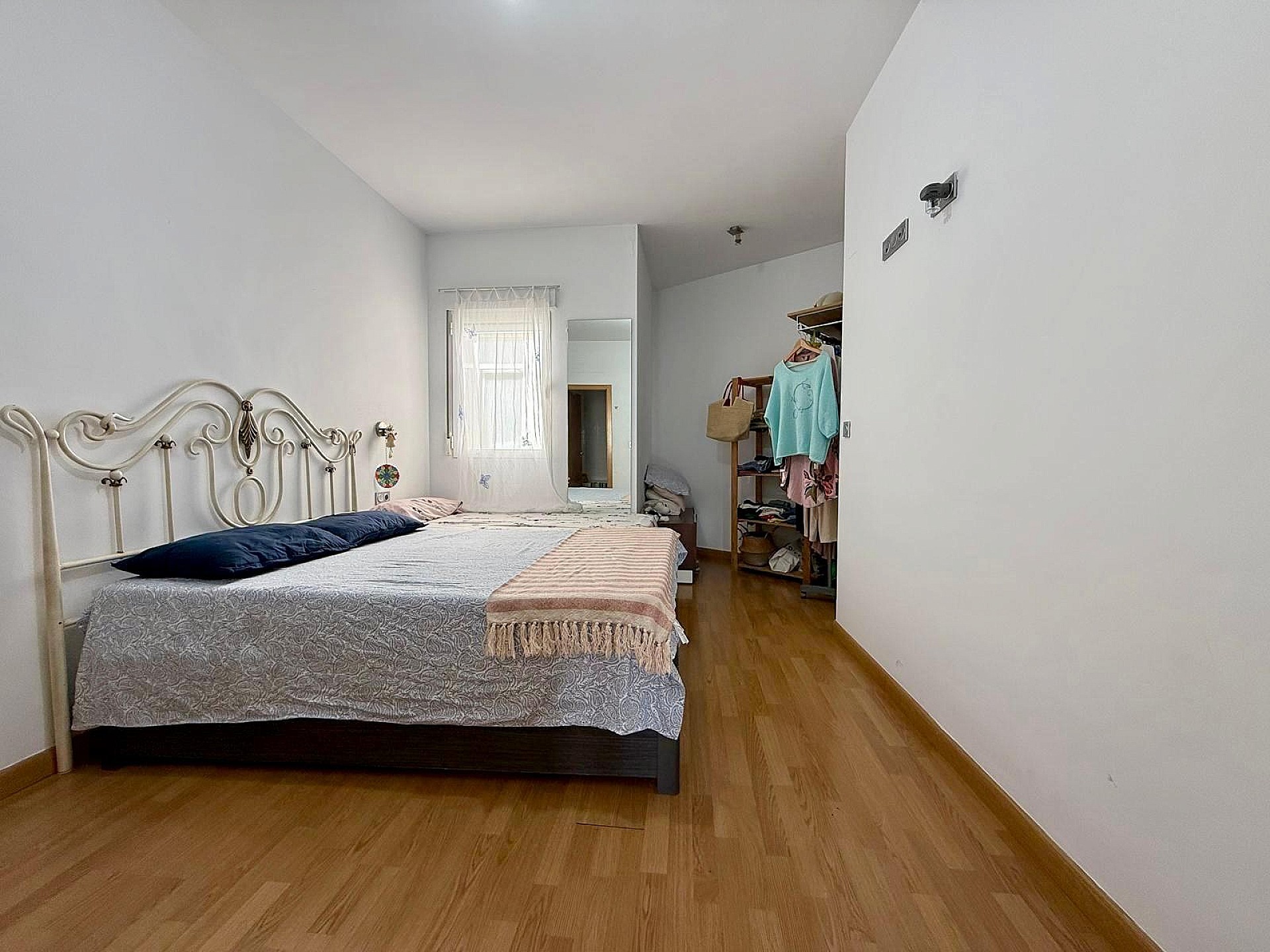 Resale - 4 Bedroom 2 Bathroom Apartment in Yecla - , Yecla, Murcia, Spain - Murcia