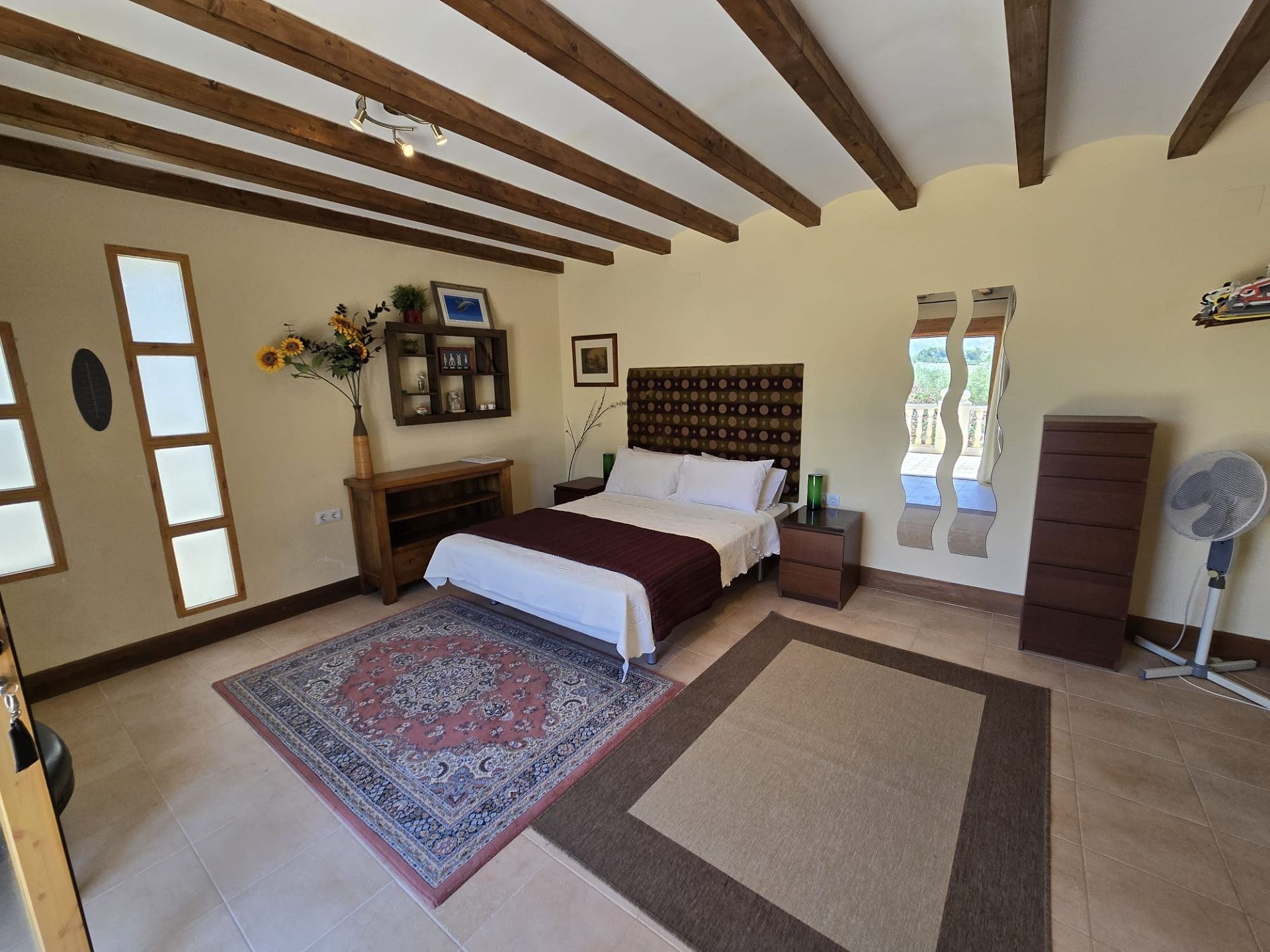 Resale - 6 Bedroom 5 Bathroom Villa in Salinas -  - Alicante