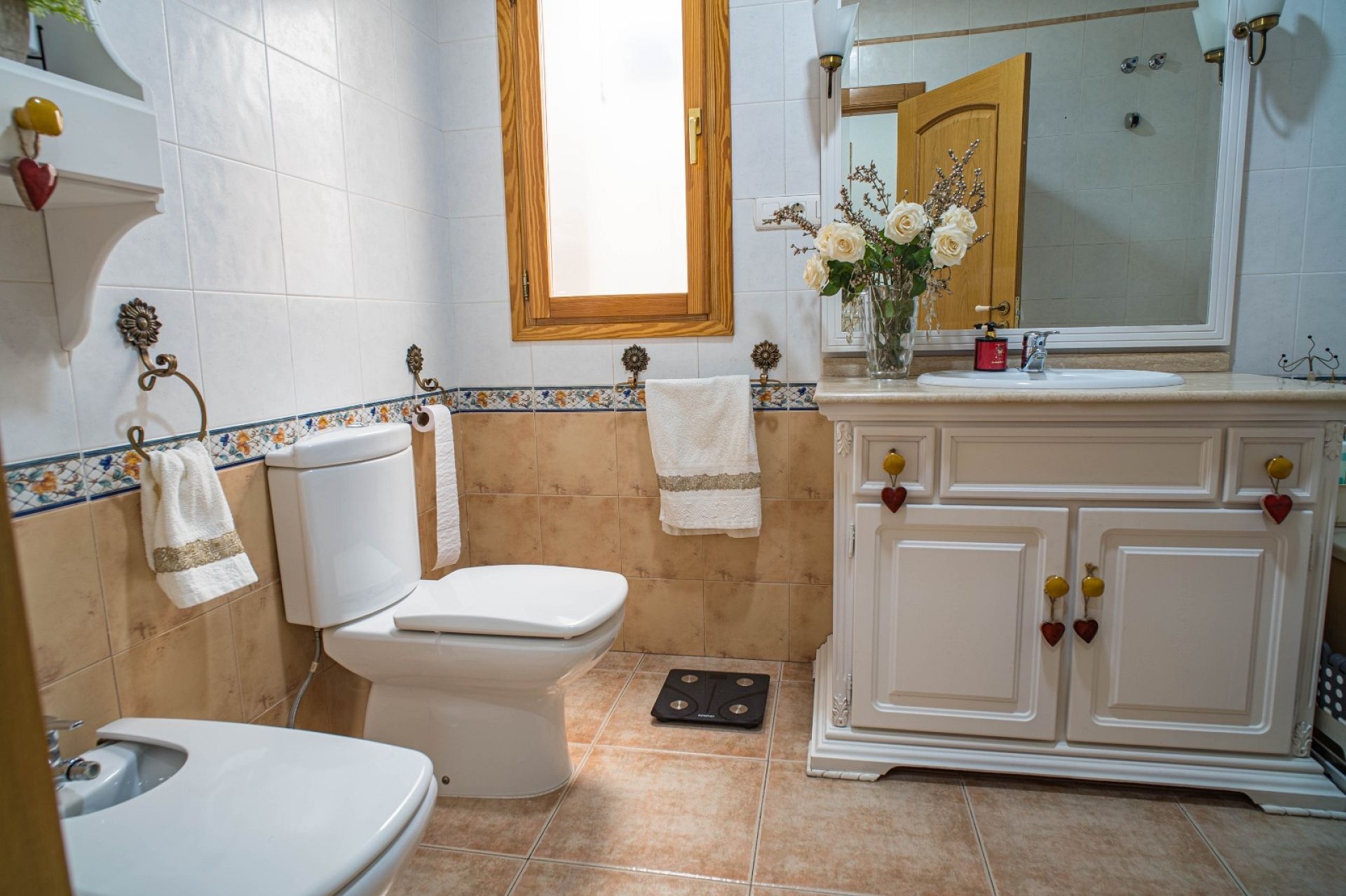 Resale - 4 Bedroom 2 Bathroom Villa in Pinoso -  - Alicante