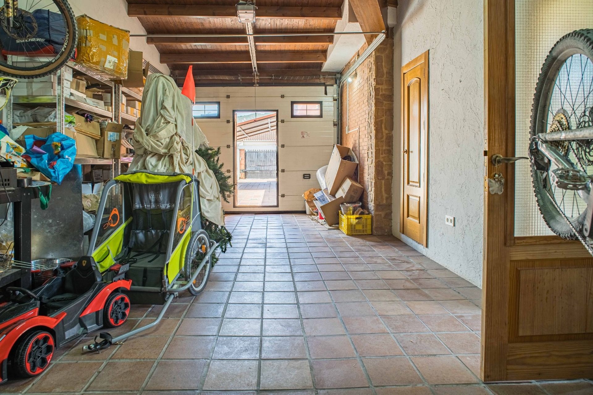 Resale - 4 Bedroom 2 Bathroom Villa in Pinoso -  - Alicante
