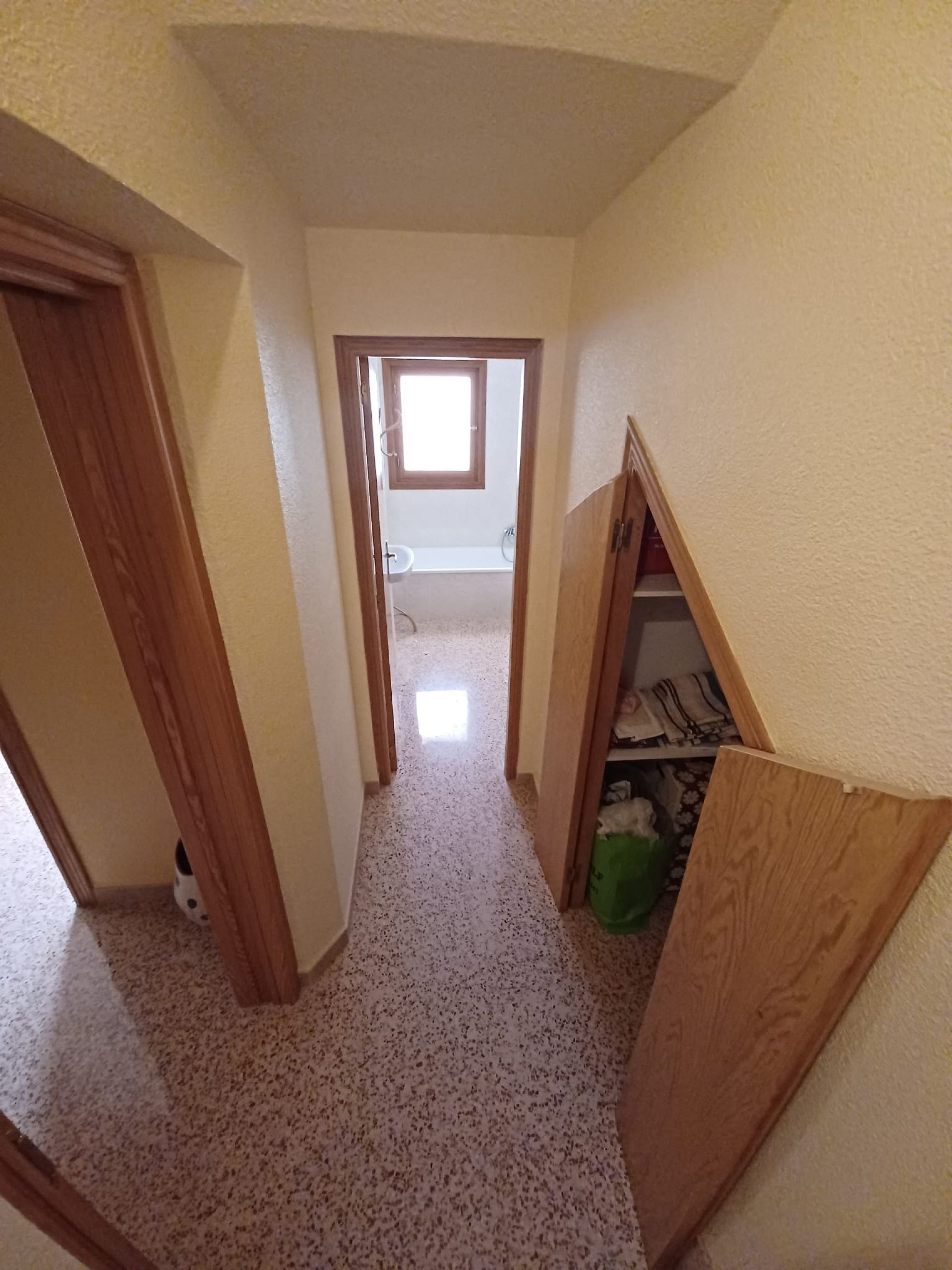 Resale - 3 Bedroom 2 Bathroom Townhouse in Pinoso -  - Alicante