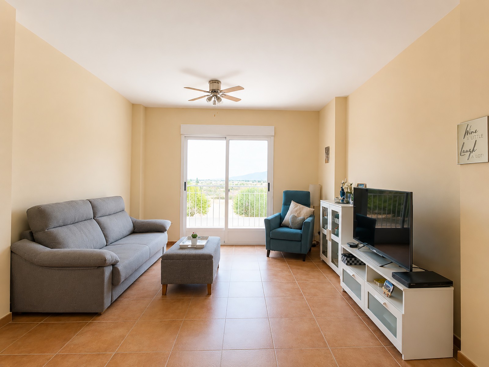 Resale - 2 Bedroom 1 Bathroom Apartment in Hondón de los Frailes -  - Alicante