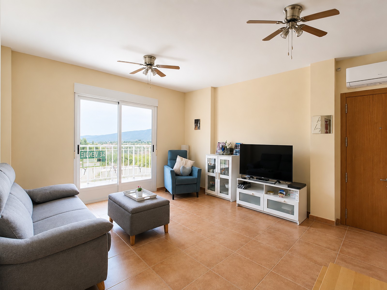 Resale - 2 Bedroom 1 Bathroom Apartment in Hondón de los Frailes -  - Alicante