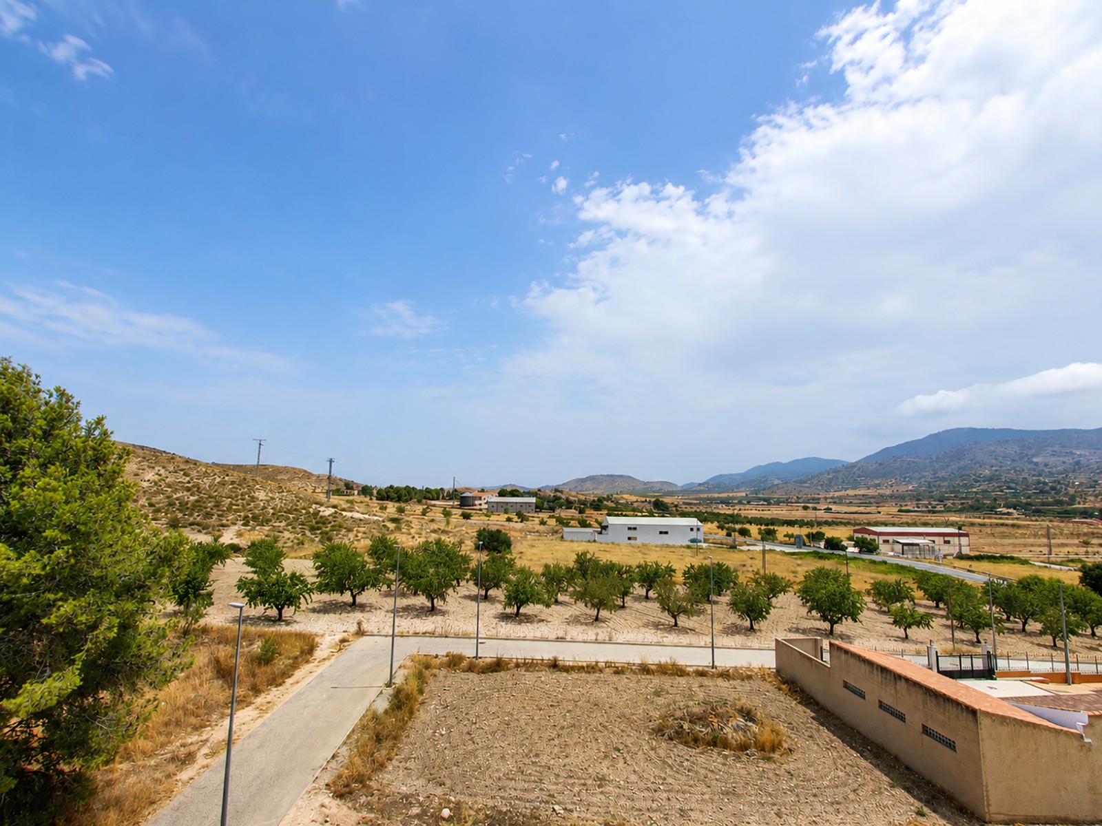 Resale - 2 Bedroom 1 Bathroom Apartment in Hondón de los Frailes -  - Alicante