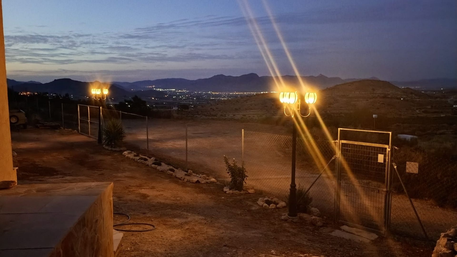Resale - 6 Bedroom 3 Bathroom Country house in Aspe -  - Alicante