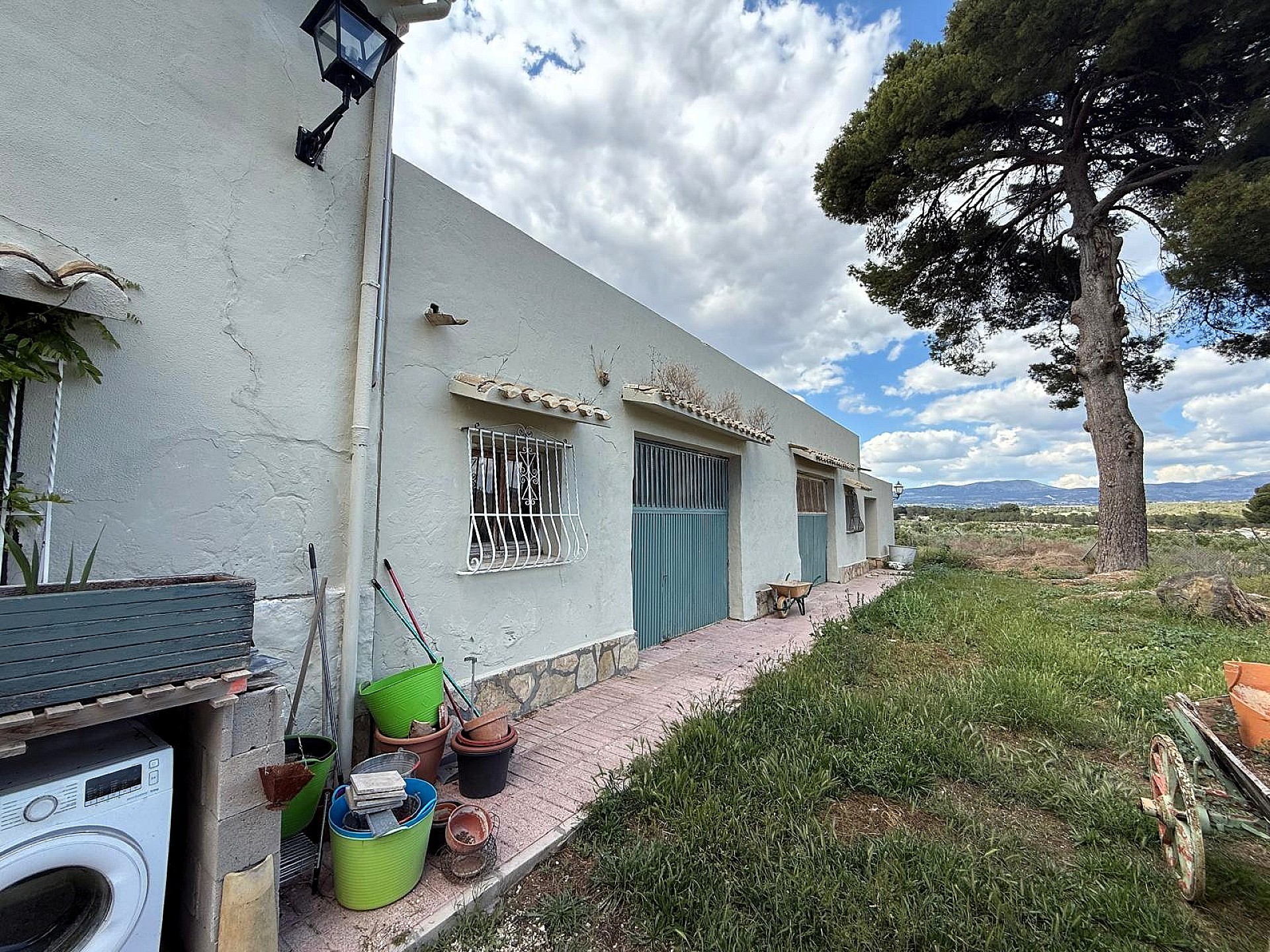 Resale - 12 Bedroom 5 Bathroom Country house in Castalla -  - Alicante