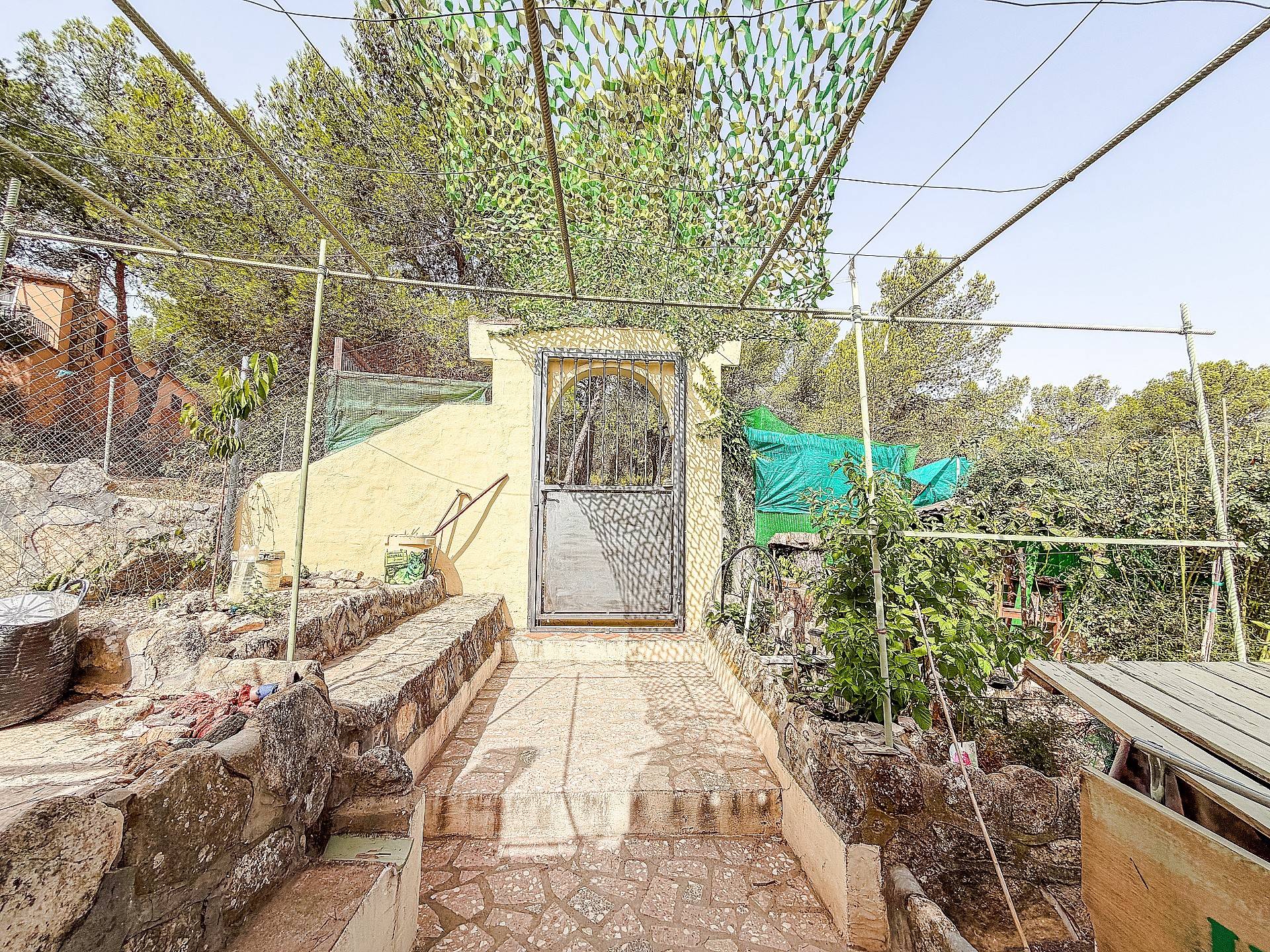 Resale - 2 Bedroom 1 Bathroom Finca in Castalla -  - Alicante
