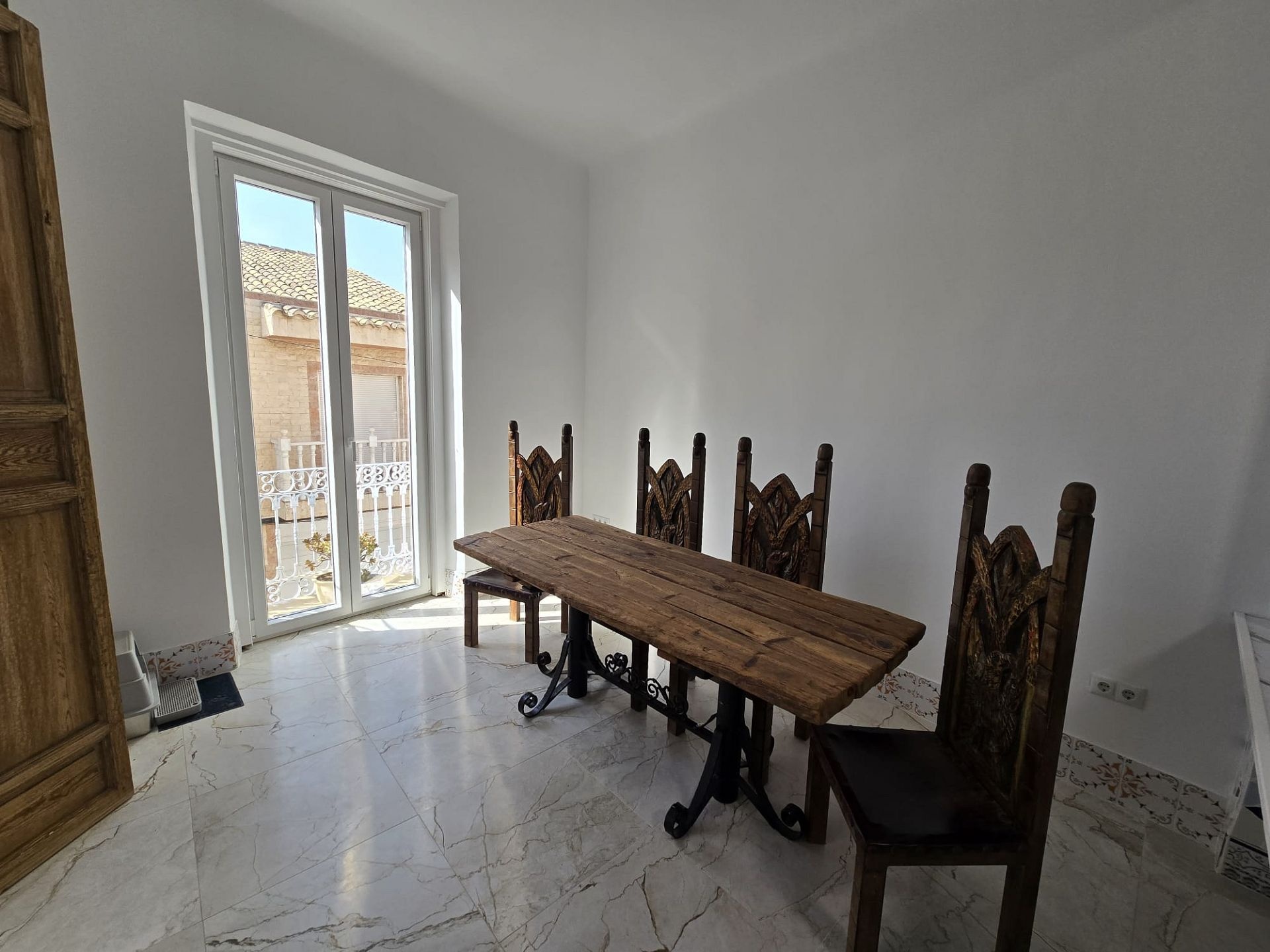 Resale - 2 Bedroom 3 Bathroom Apartment in Pinoso -  - Alicante