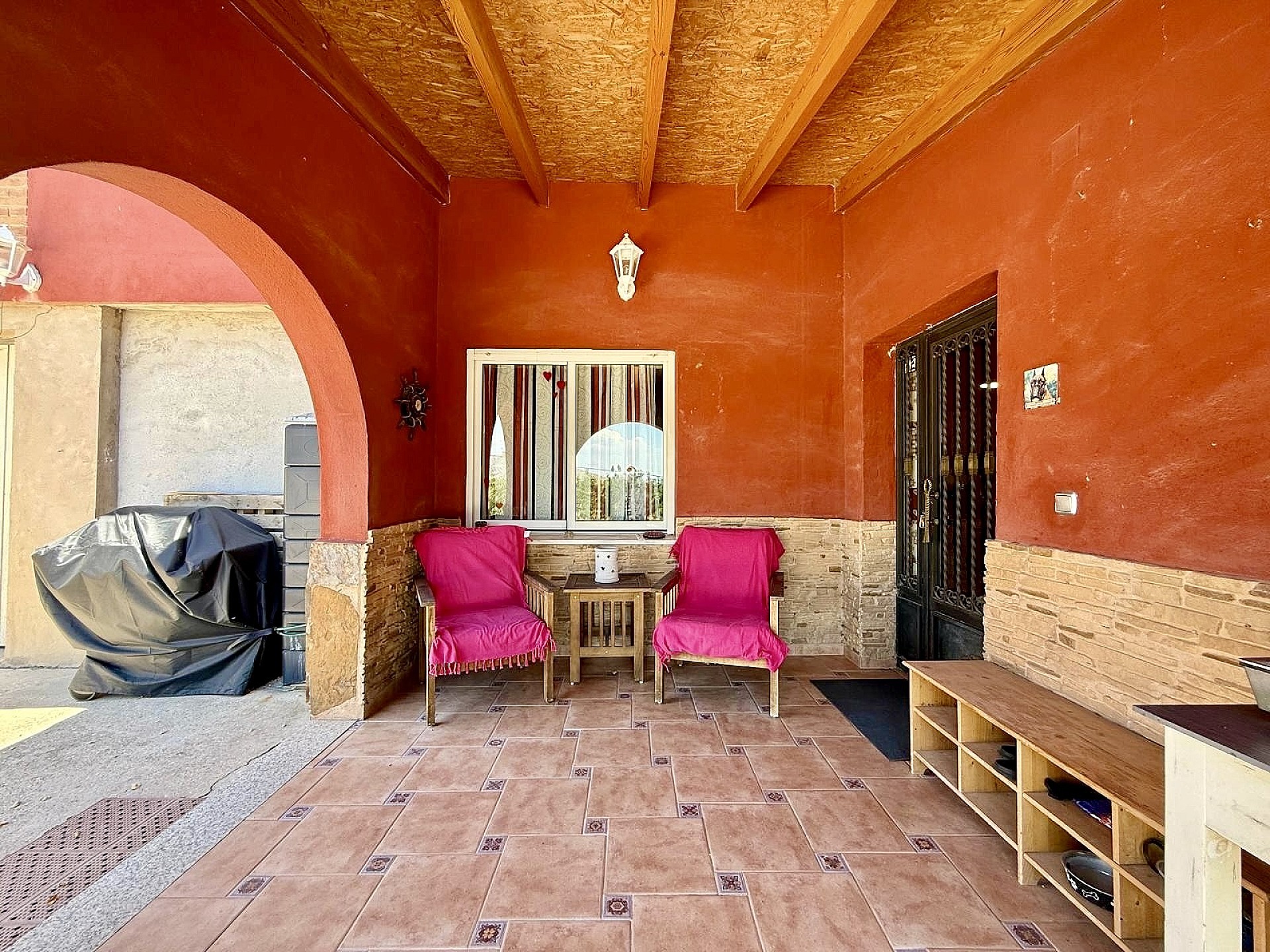Resale - 4 Bedroom 3 Bathroom Country house in Villena -  - Alicante