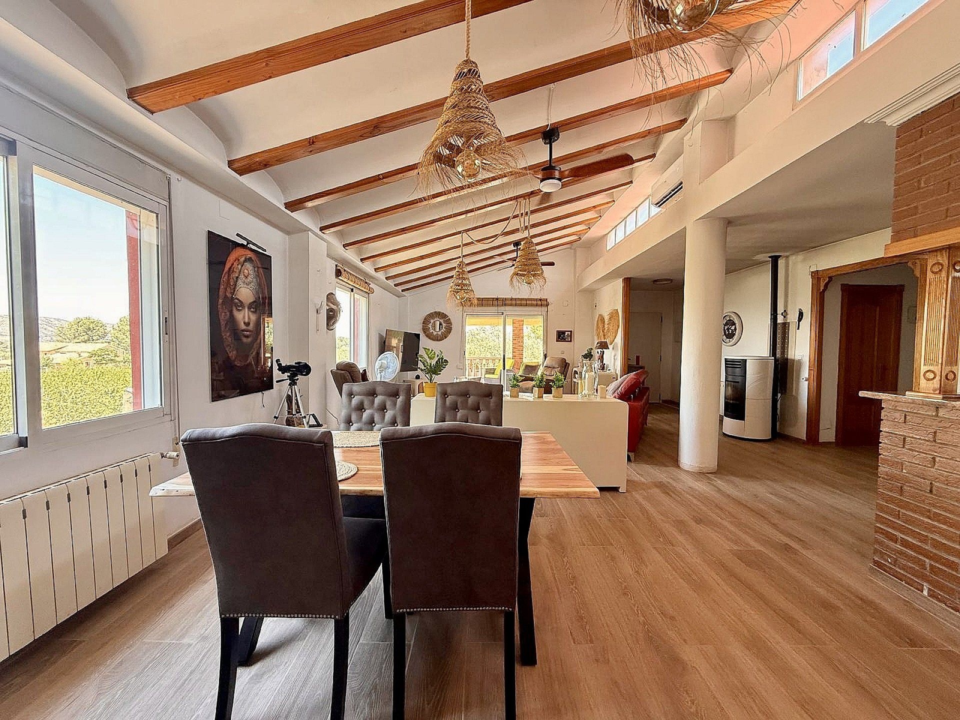 Resale - 4 Bedroom 3 Bathroom Country house in Villena -  - Alicante