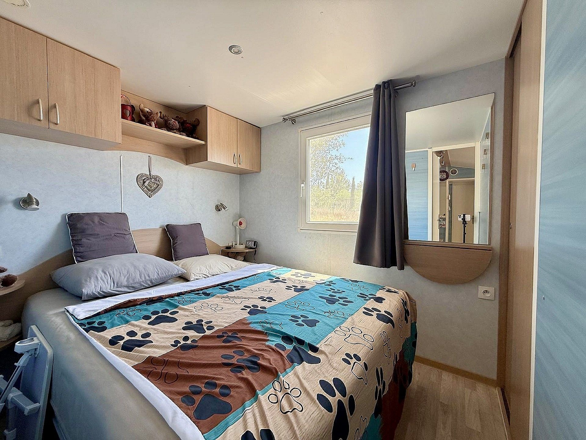 Resale - 4 Bedroom 3 Bathroom Country house in Villena -  - Alicante