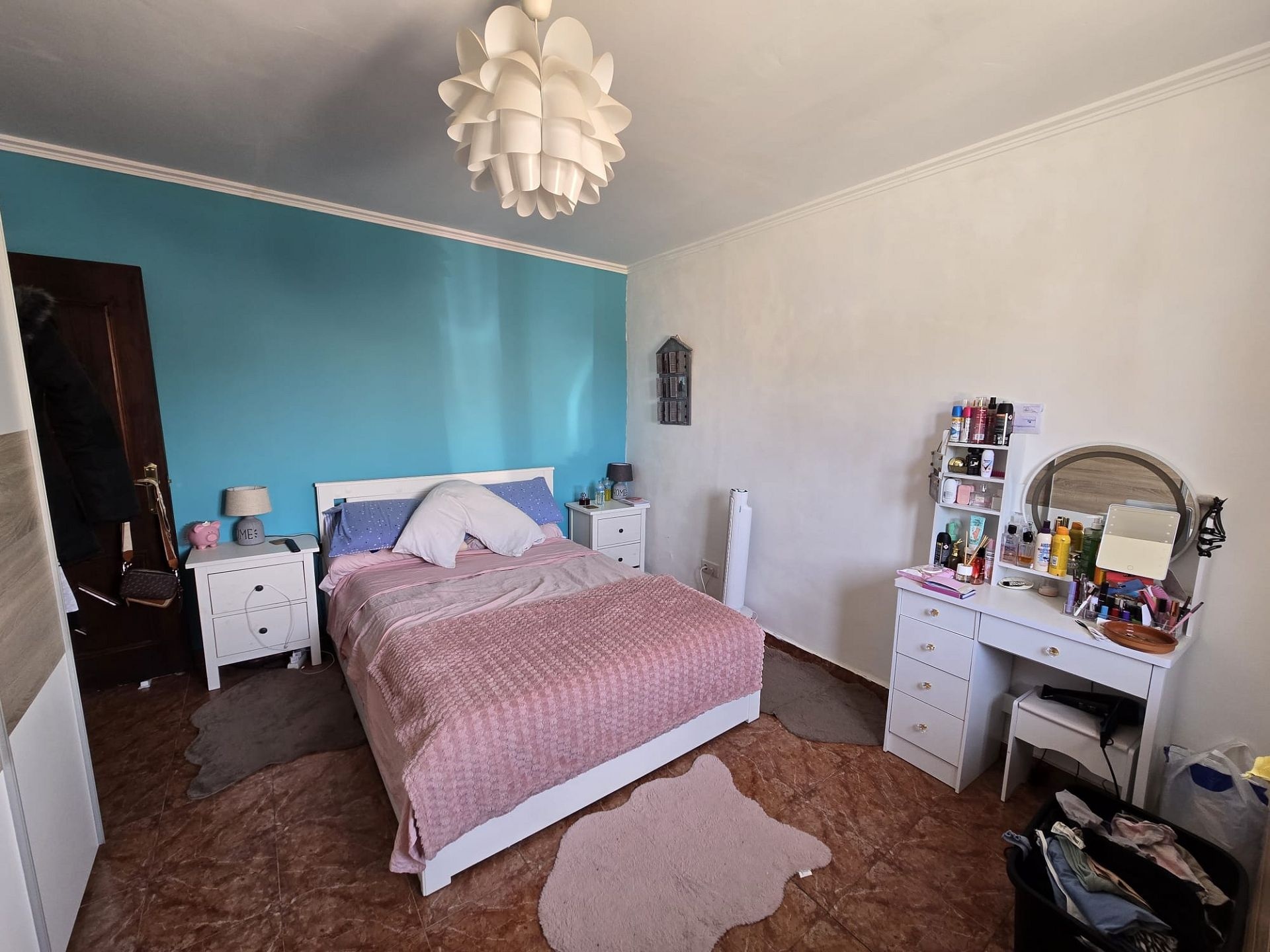 Resale - 6 Bedroom 3 Bathroom Villa in Sax -  - Alicante