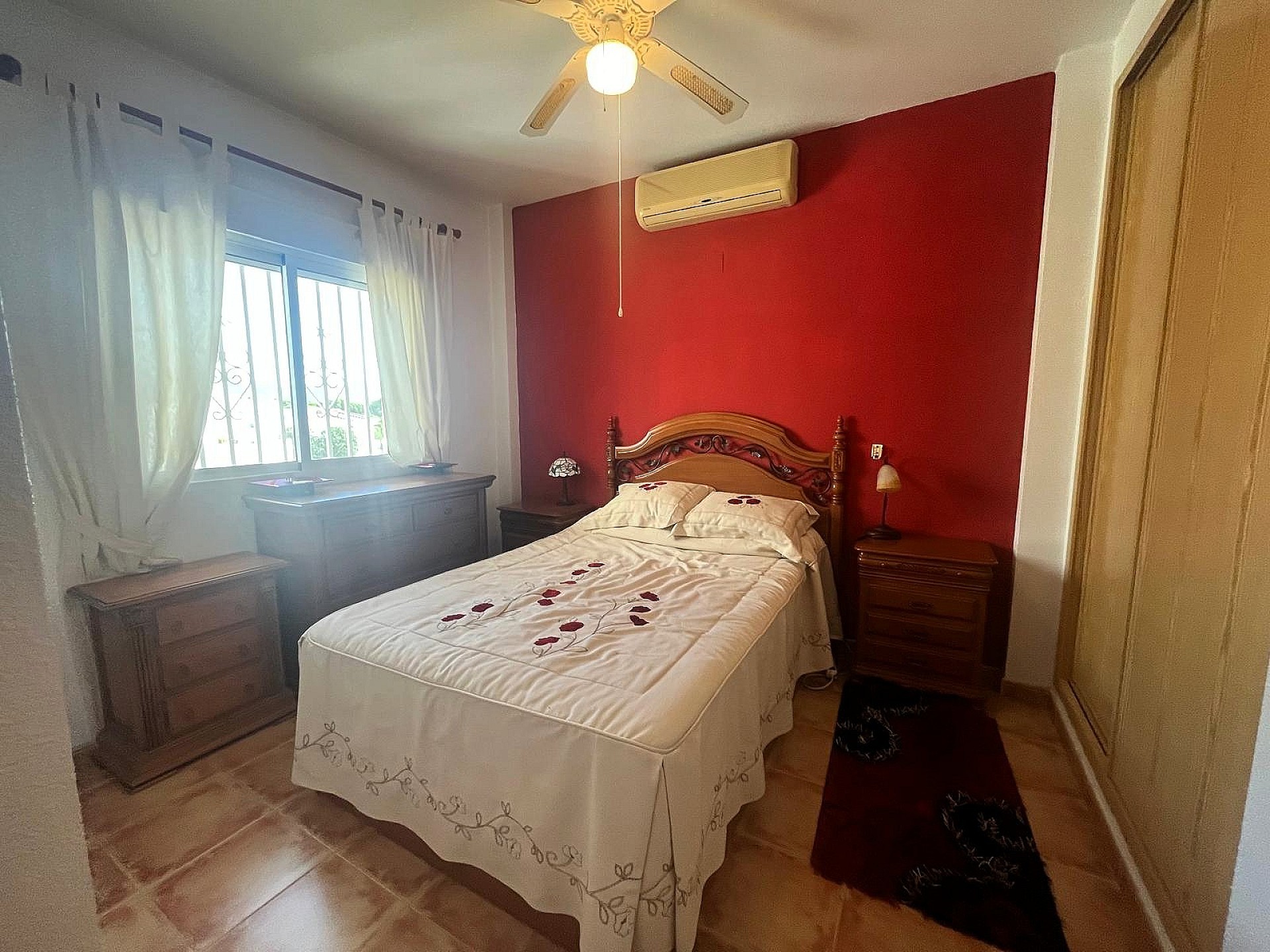 Resale - 3 Bedroom 2 Bathroom Villa in Castalla -  - Alicante