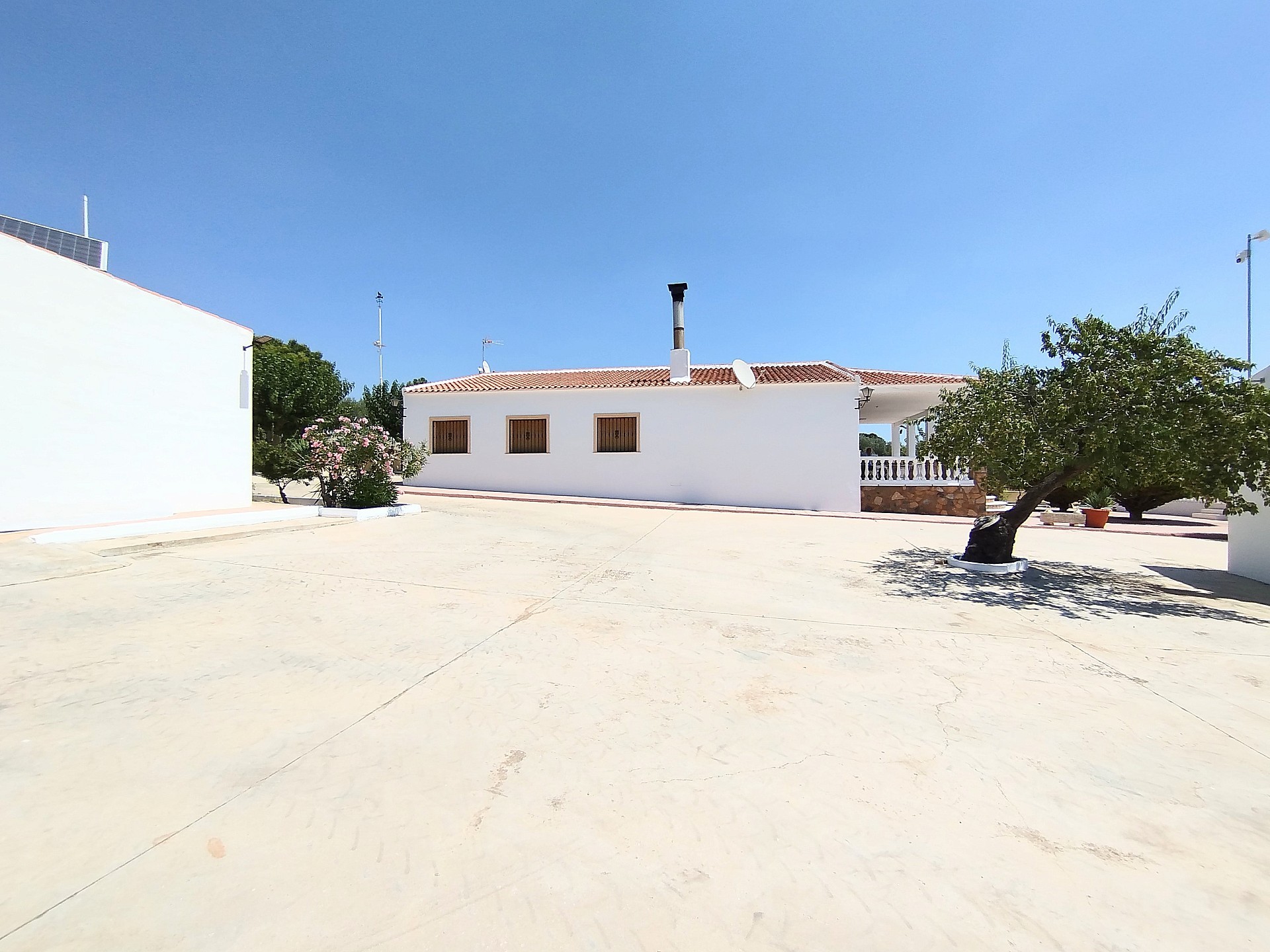Resale - 4 Bedroom 1 Bathroom Country house in Yecla - , Yecla, Murcia, Spain - Murcia