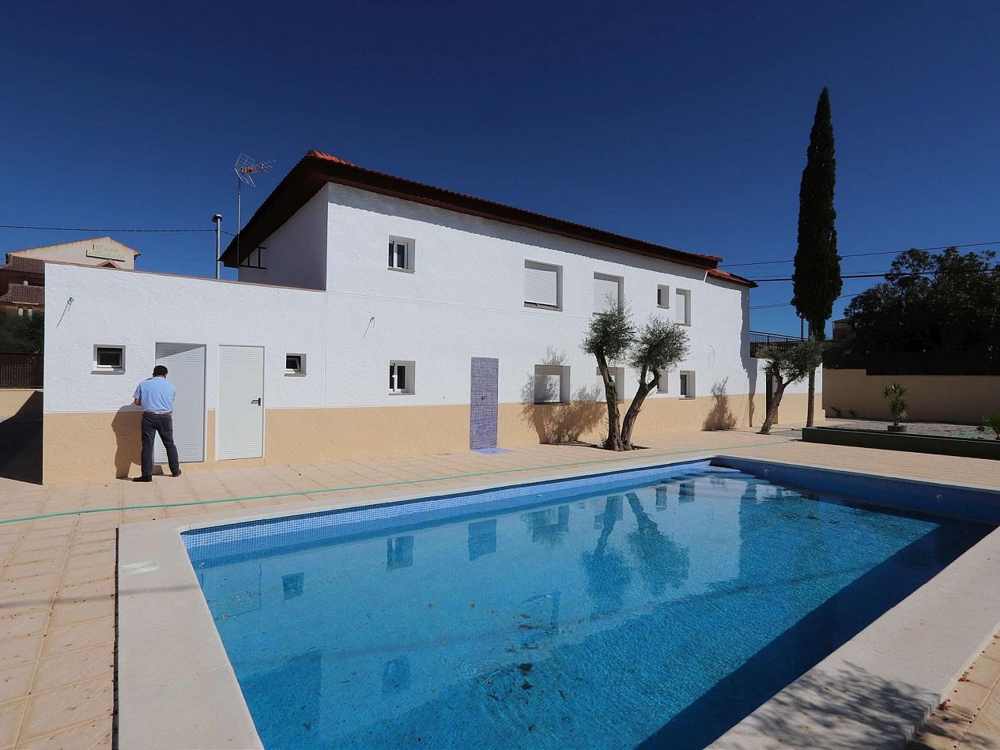 11 Bedroom 12 Bathroom Commercial in Fortuna