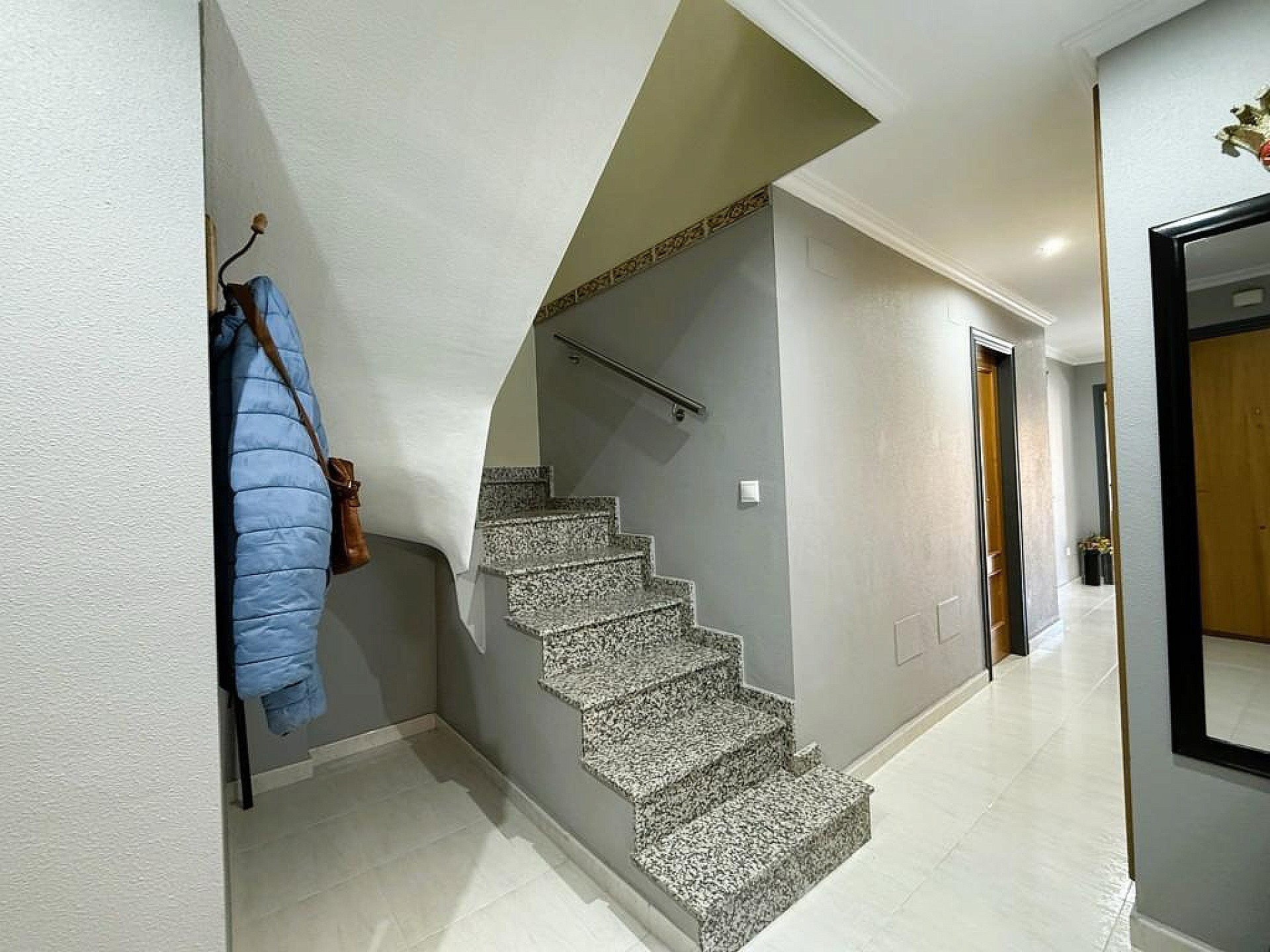 Resale - 3 Bedroom 2 Bathroom Apartment in Pinoso - , Pinoso, Alicante, Spain - Alicante