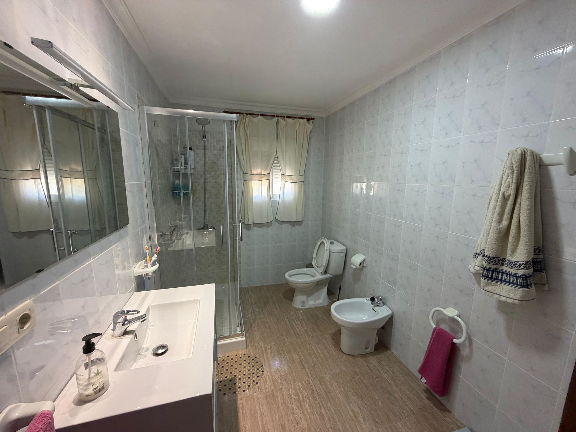 Resale - 4 Bedroom 1 Bathroom Finca in Pinoso -  - Alicante