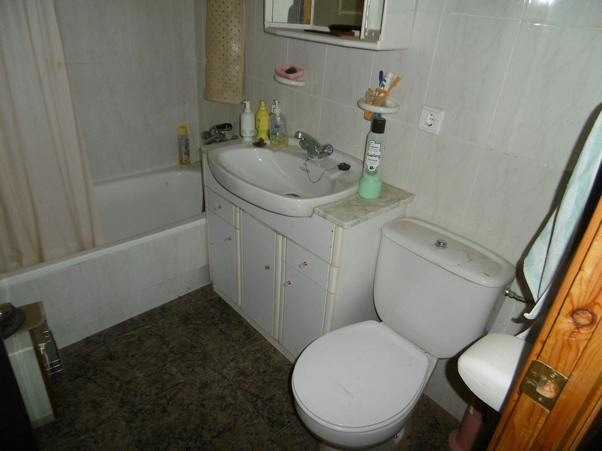 Resale - 3 Bedroom 1 Bathroom Country house in Yecla -  - Murcia