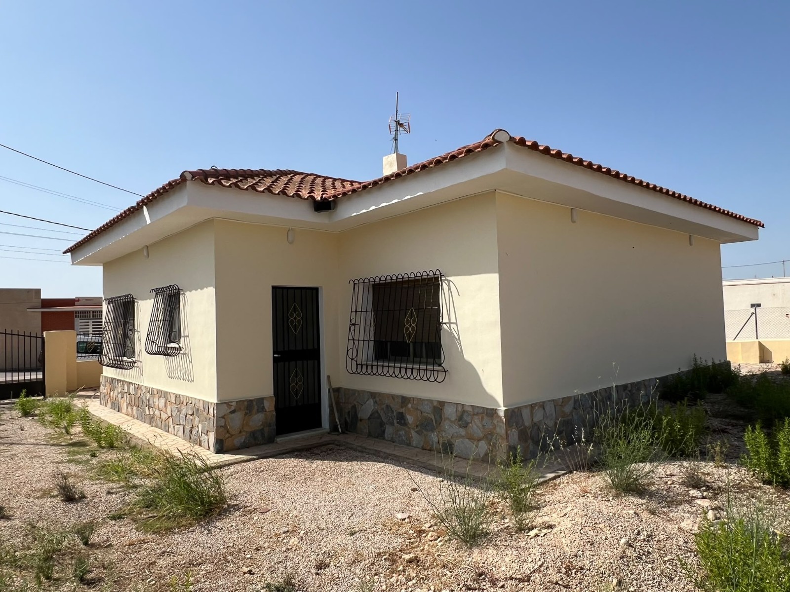 Resale - 3 Bedroom 1 Bathroom Villa in Macisvenda -  - Murcia