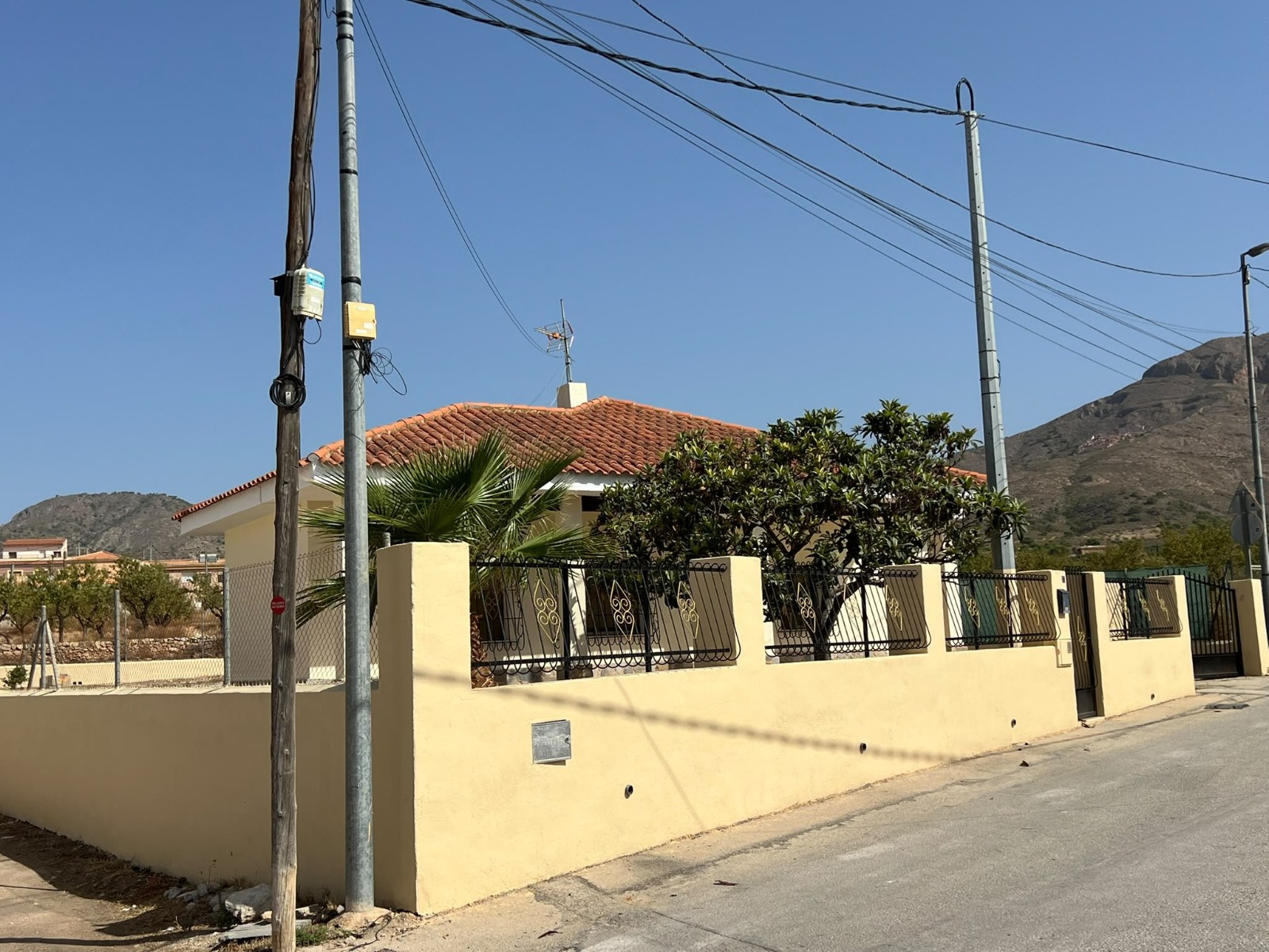 Resale - 3 Bedroom 1 Bathroom Villa in Macisvenda -  - Murcia