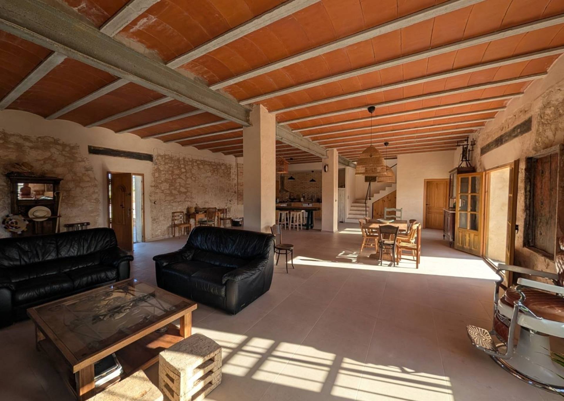 Resale - 3 Bedroom 2 Bathroom Country house in Salinas -  - Alicante